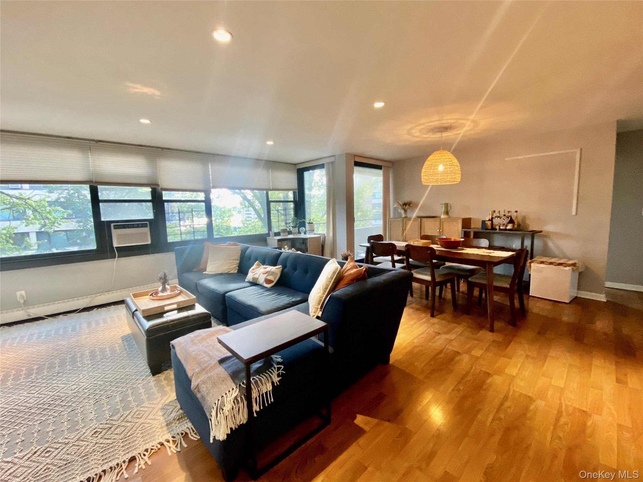 Coop 166th  Queens, NY 11357, MLS-906917-4