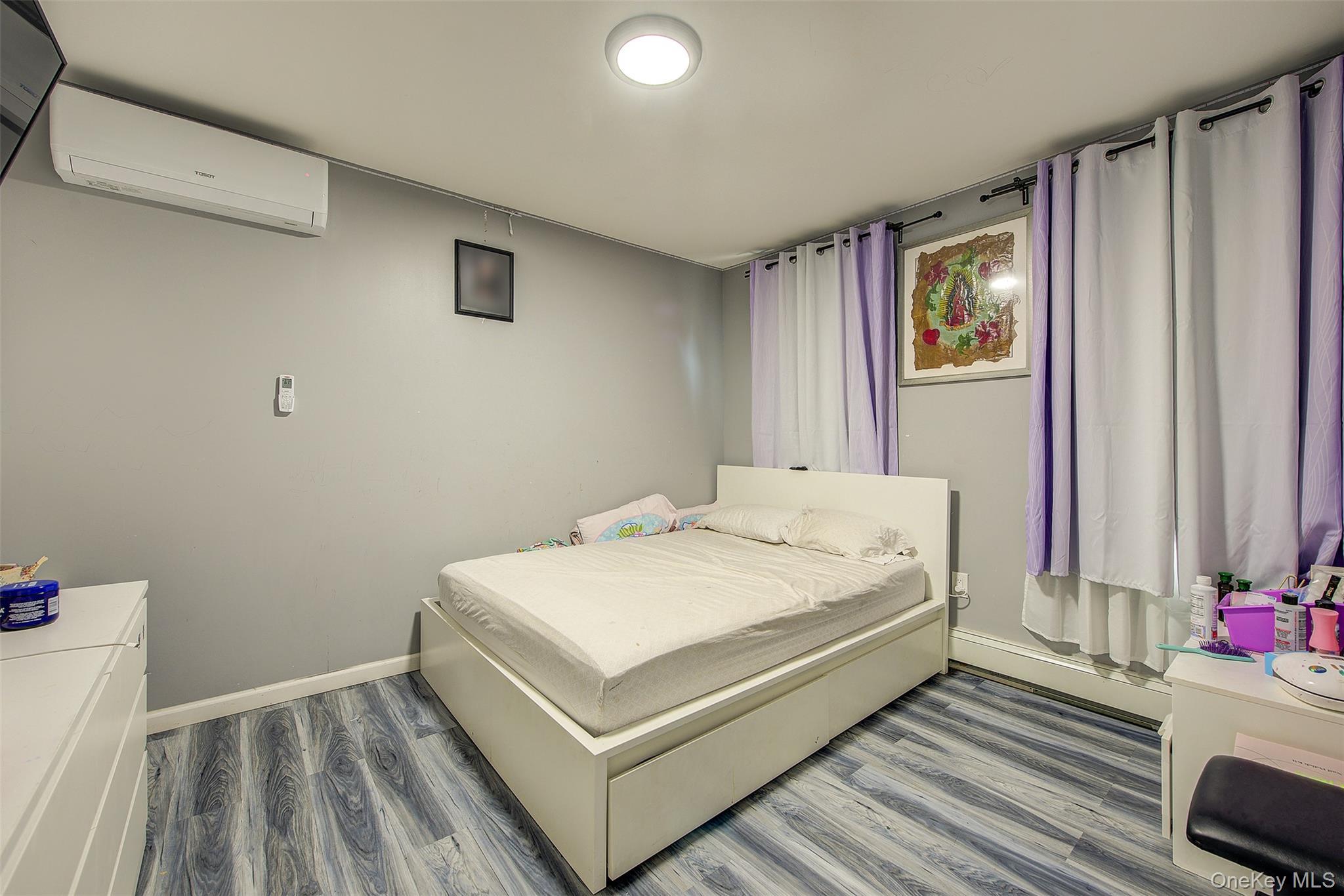 Single Family 110th Queens, NY 11429, MLS-906920-18