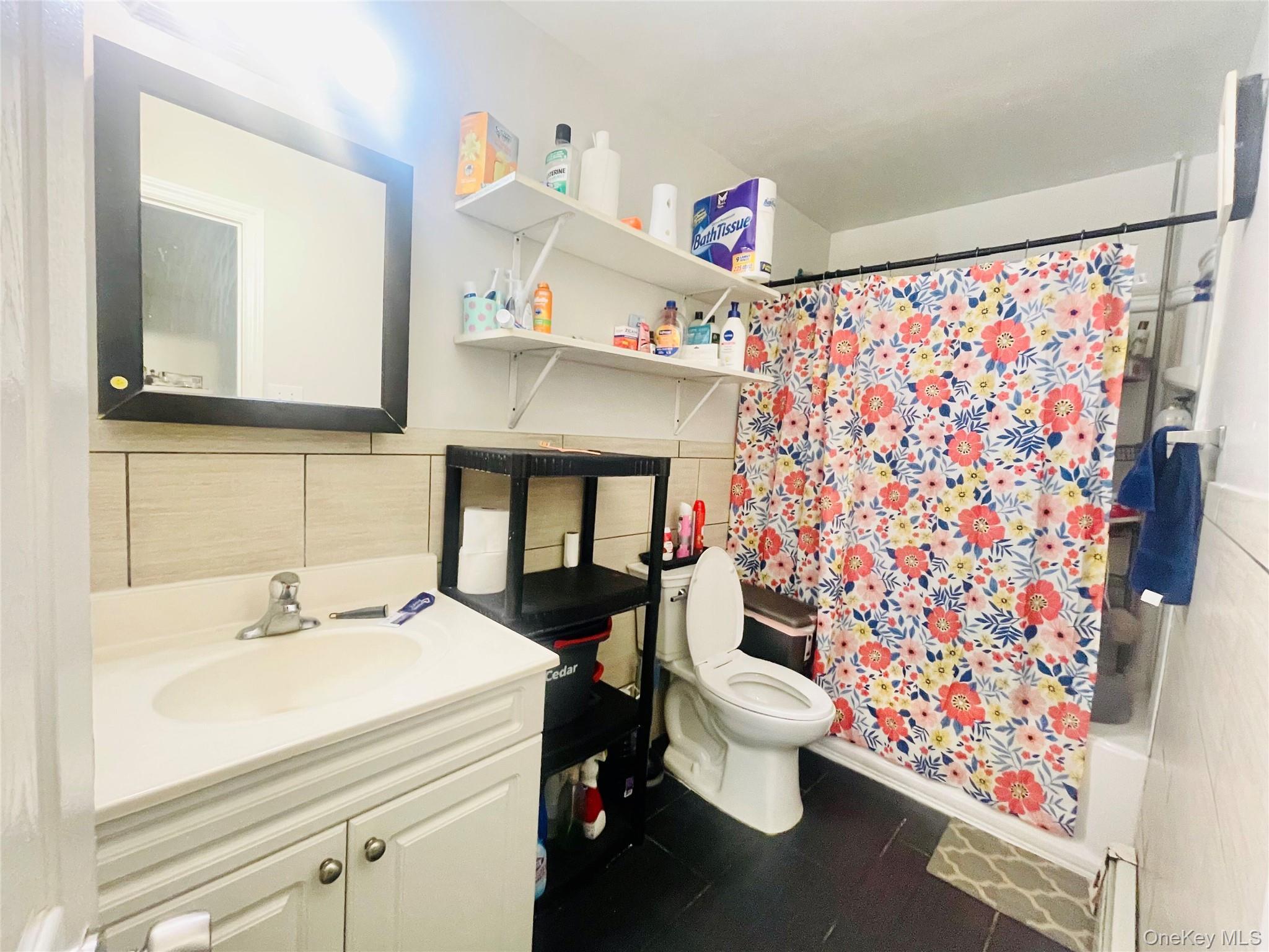 Single Family Gray  Suffolk County, NY 11763, MLS-906939-9