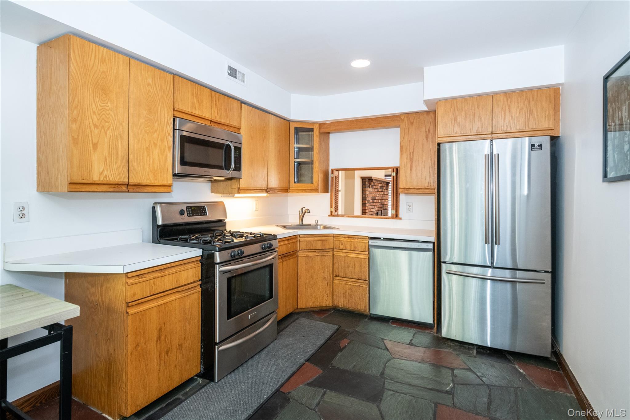 Condo Windward Bronx, NY 10464, MLS-906951-10