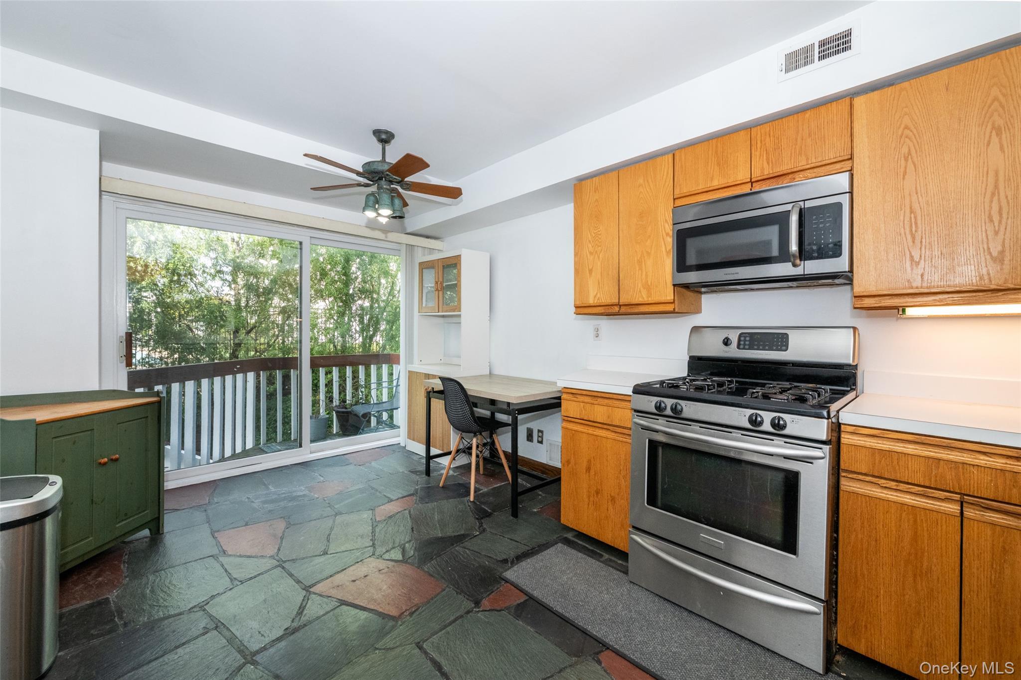 Condo Windward Bronx, NY 10464, MLS-906951-7