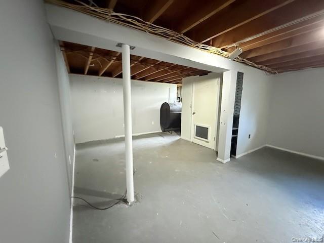 Single Family Echo  Suffolk County, NY 11764, MLS-907004-18