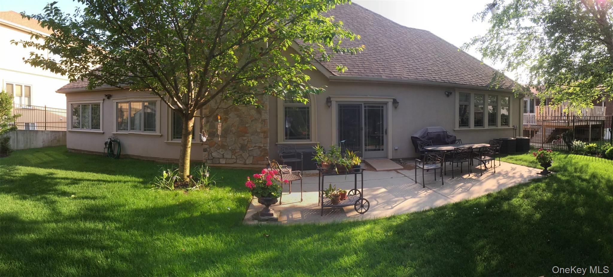 Single Family Liberty Staten Island, NY 10305, MLS-907016-2