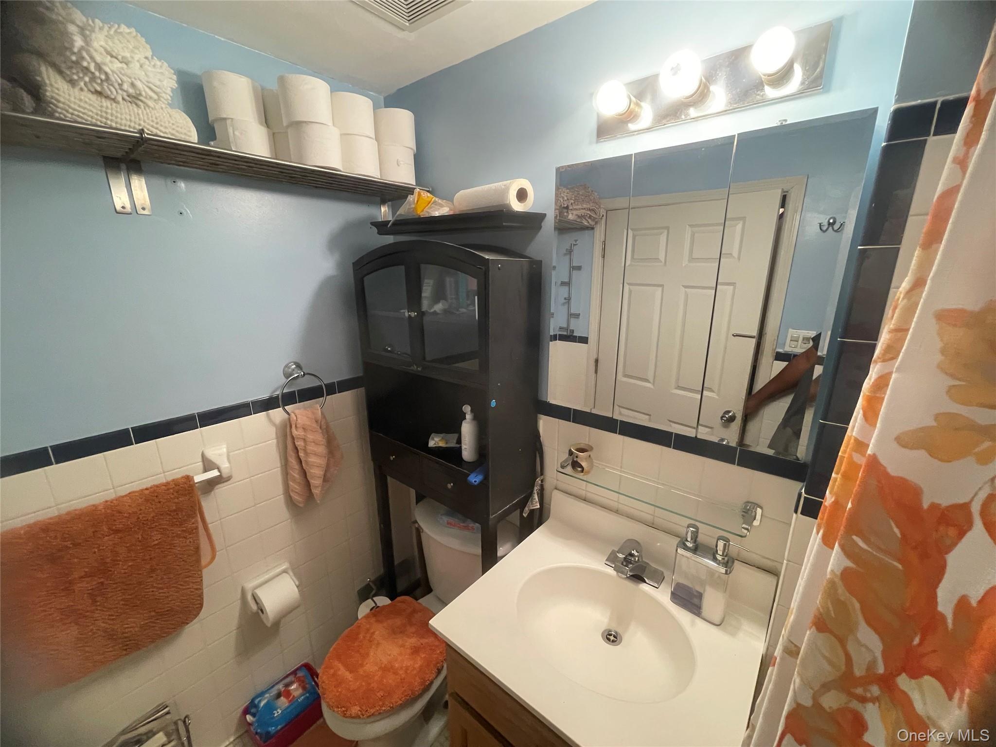 Single Family Courtlandt  Bronx, NY 10451, MLS-907021-8