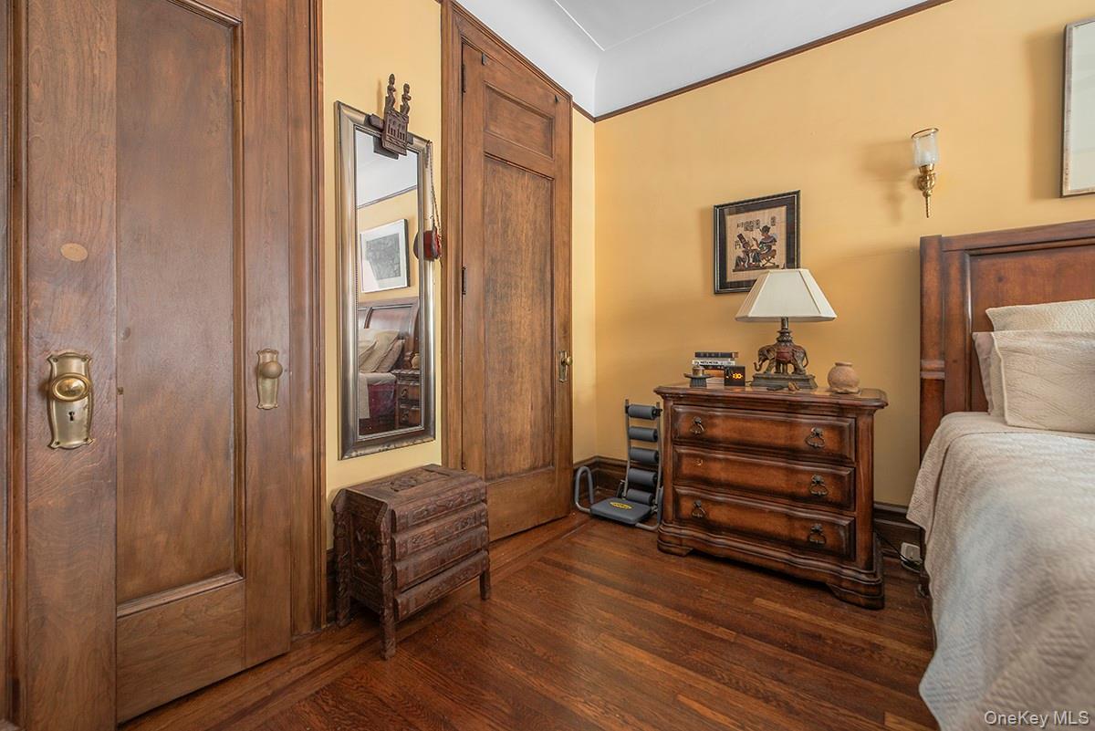 Coop Riverside  Manhattan, NY 10032, MLS-907051-10