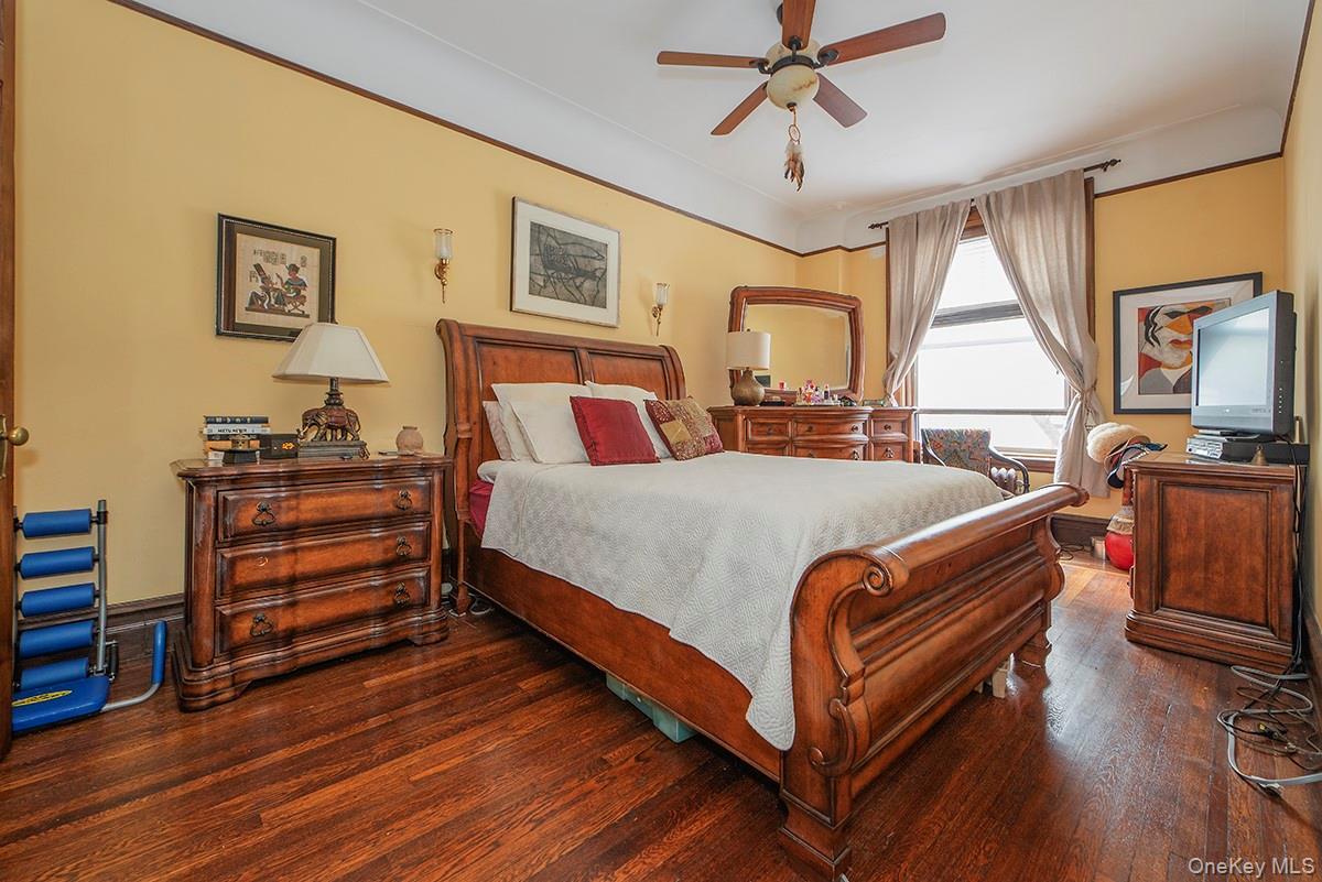 Coop Riverside  Manhattan, NY 10032, MLS-907051-9