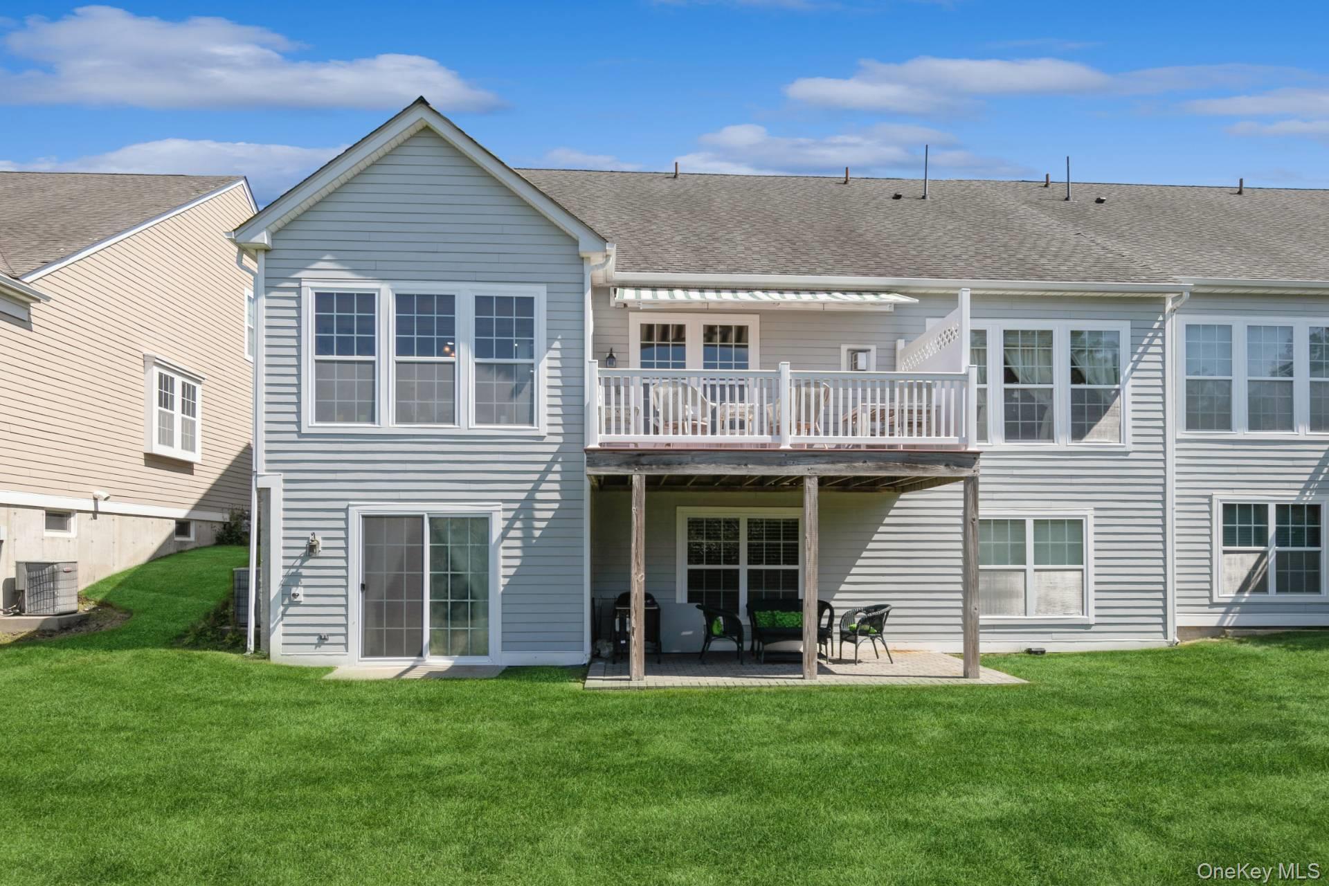 Condo Ashley  Suffolk County, NY 11977, MLS-907102-29