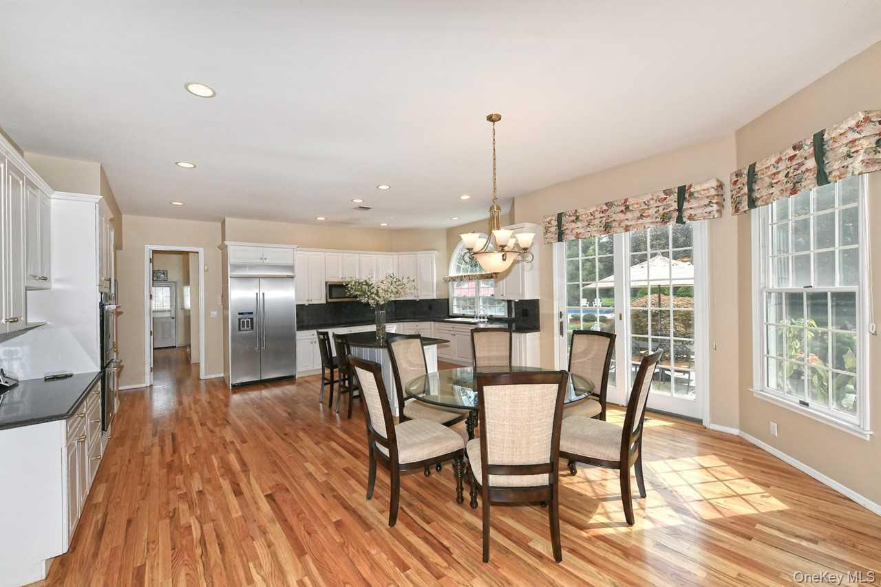 Single Family Andiron Suffolk County, NY 11731, MLS-907112-18