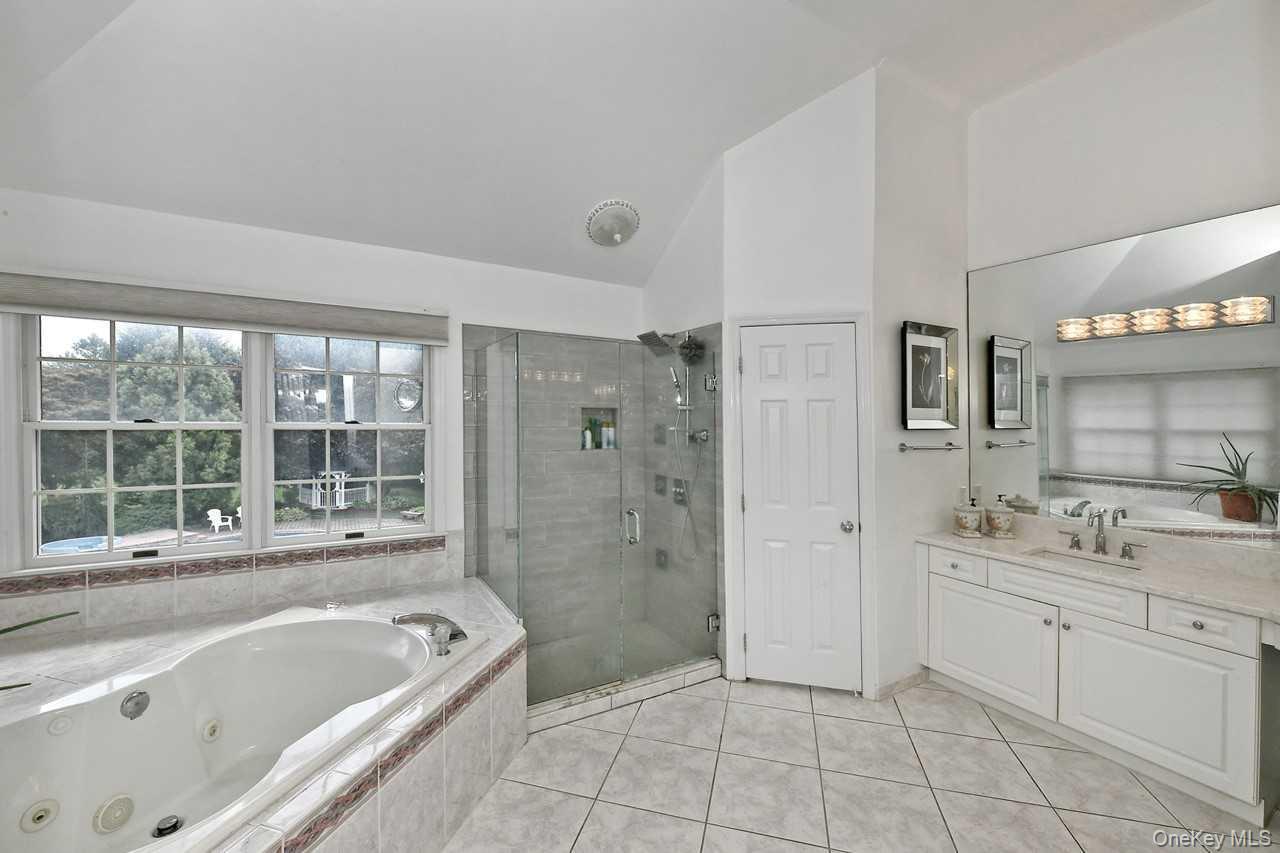 Single Family Andiron Suffolk County, NY 11731, MLS-907112-22