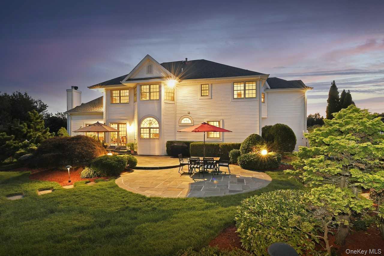 Single Family Andiron Suffolk County, NY 11731, MLS-907112-37