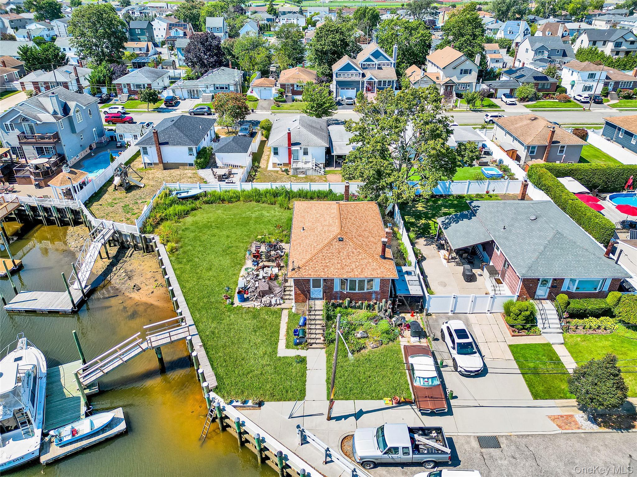 Single Family Murdock Nassau County, NY 11572, MLS-907145-9