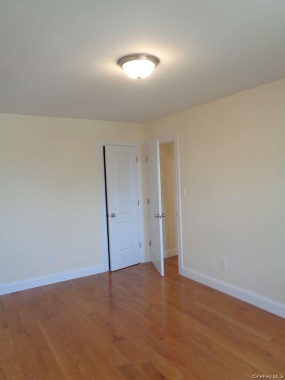 Single Family Radcliff Bronx, NY 10469, MLS-907157-17