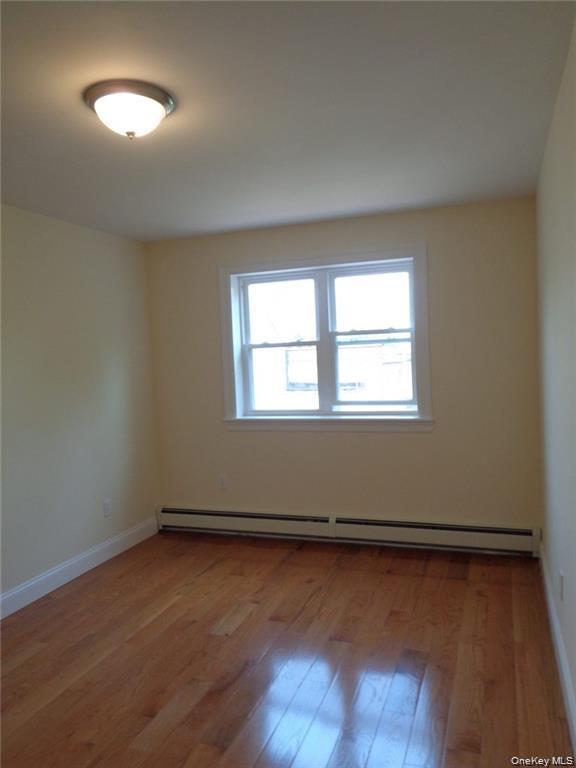 Single Family Radcliff Bronx, NY 10469, MLS-907157-4