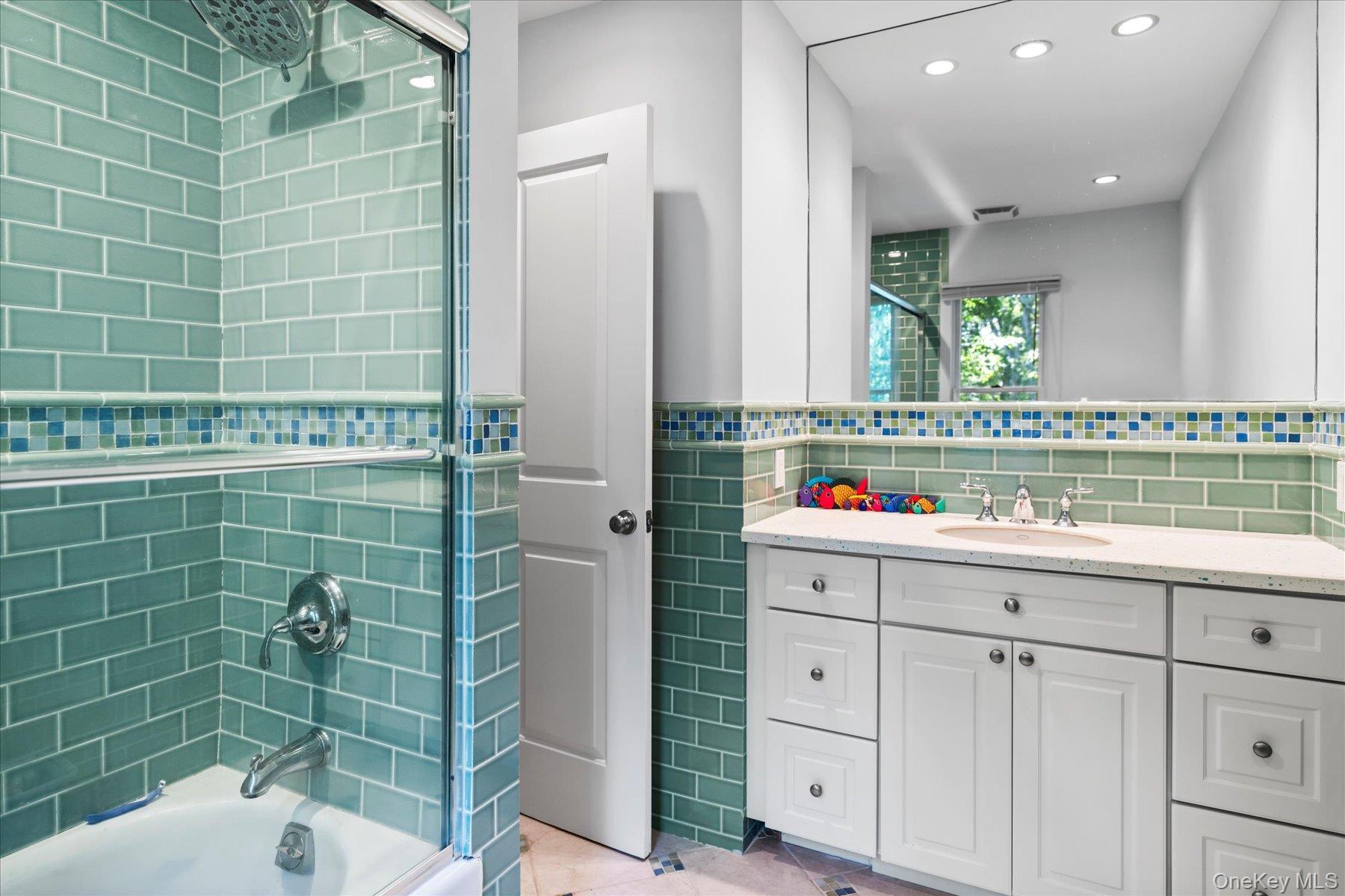 Single Family Deer Trail Suffolk County, NY 11968, MLS-907171-24