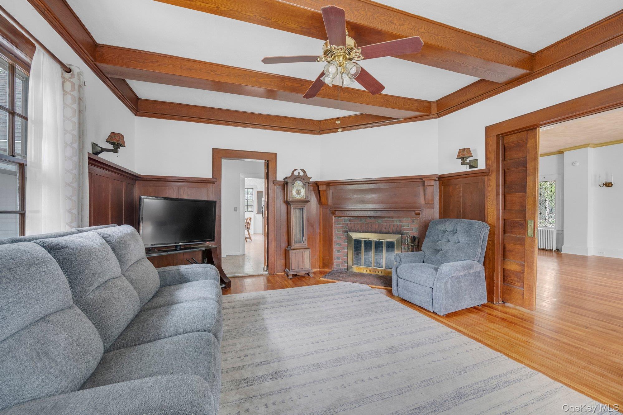 Single Family Nassau Nassau County, NY 11530, MLS-907179-10