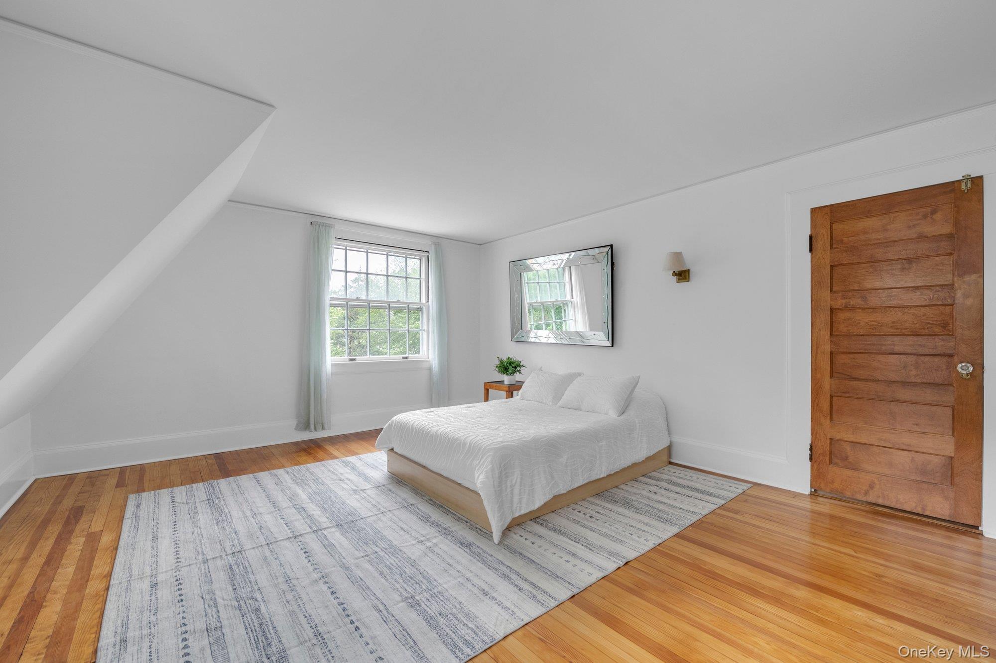 Single Family Nassau Nassau County, NY 11530, MLS-907179-12