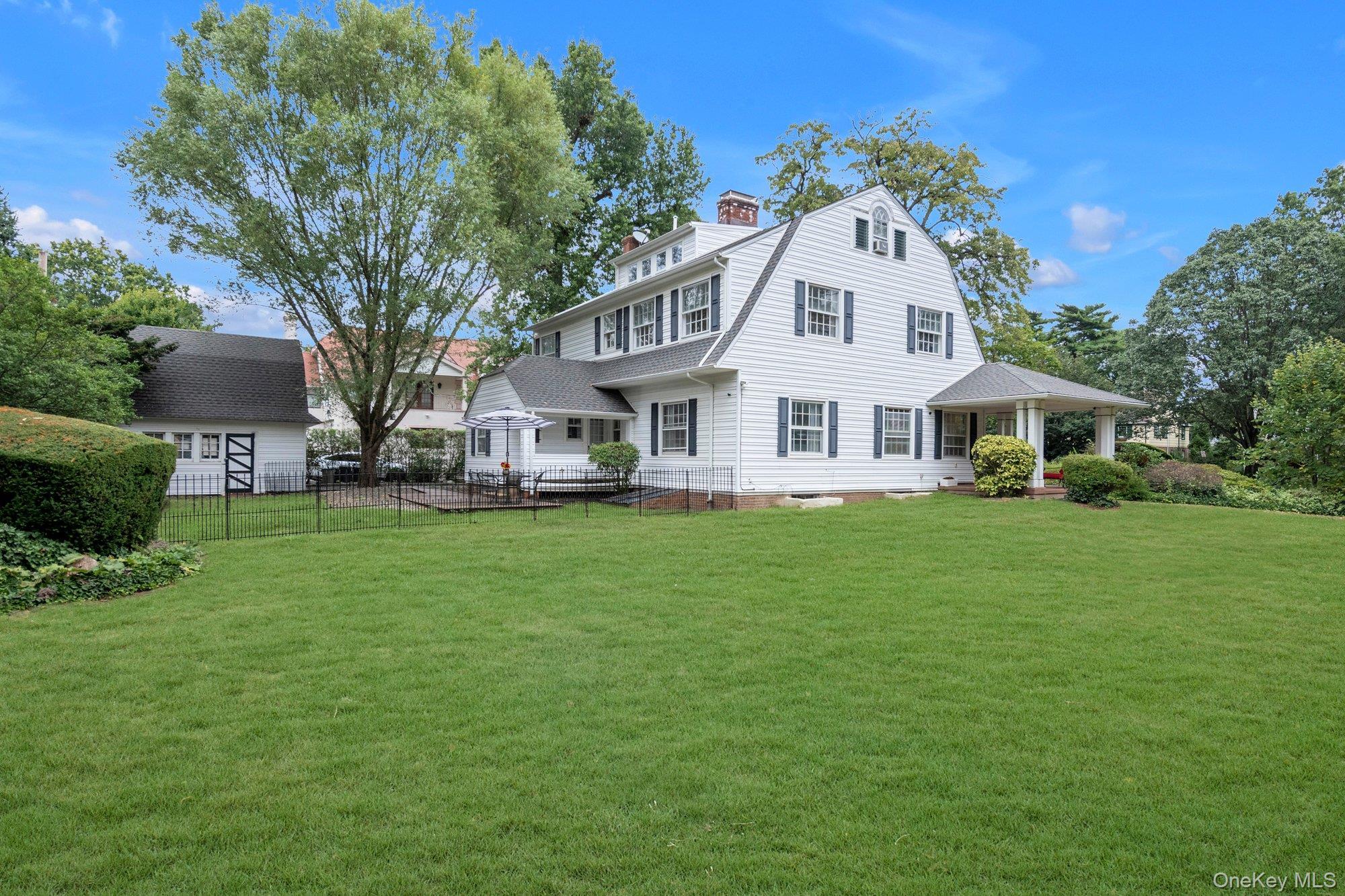 Single Family Nassau Nassau County, NY 11530, MLS-907179-20