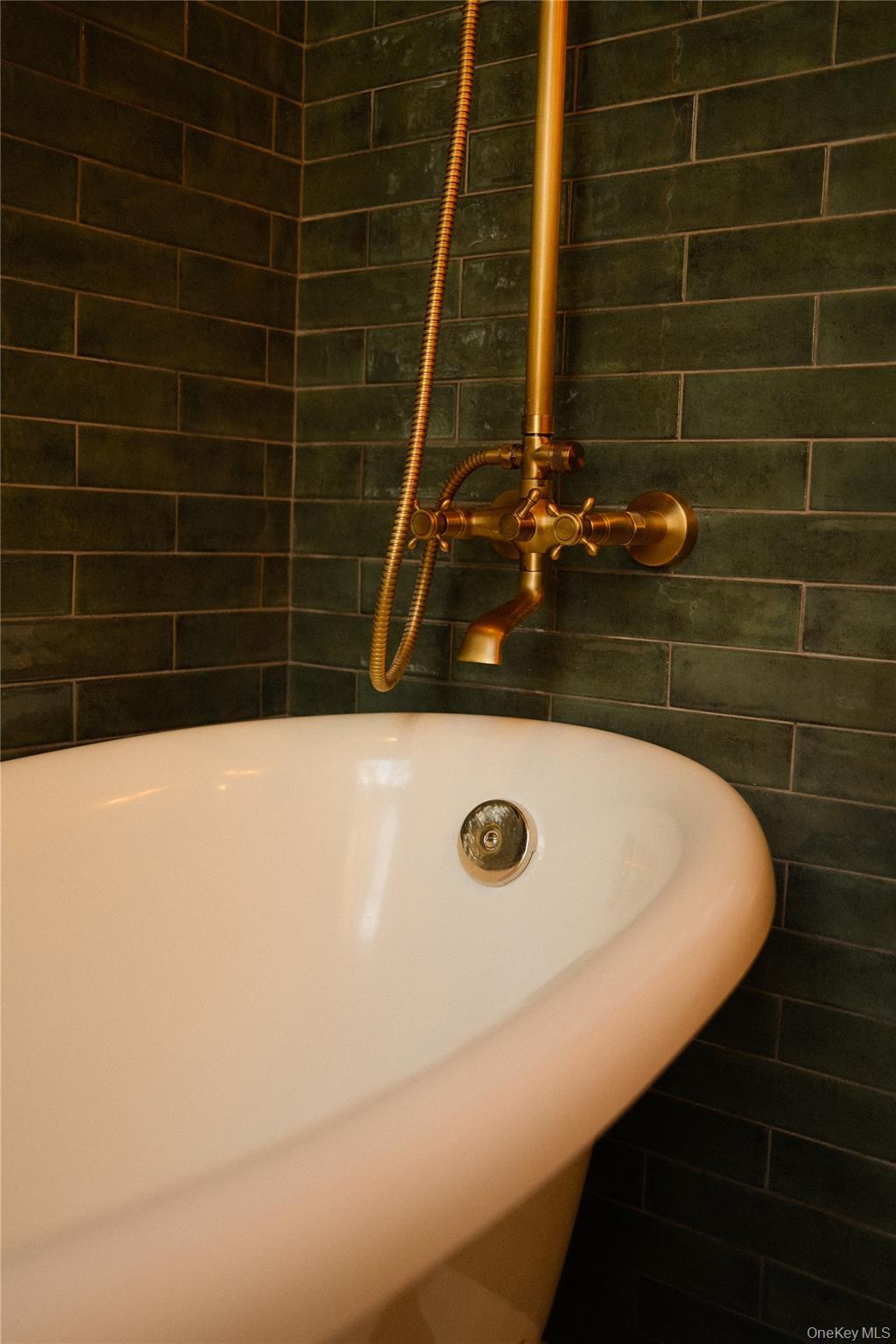 Single Family Grand Orange County, NY 12550, MLS-907185-22