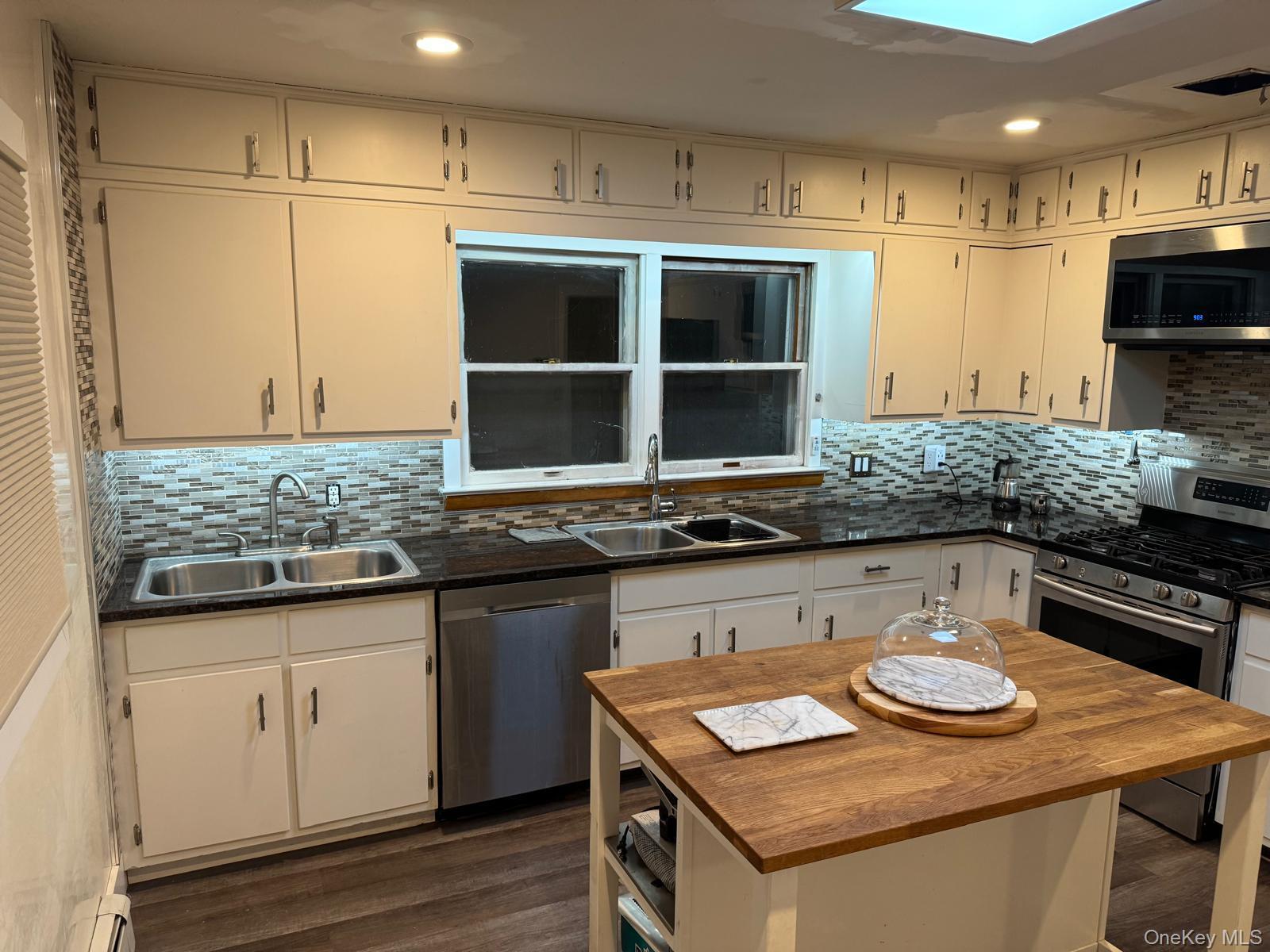 Single Family Hillside Rockland County, NY 10901, MLS-907269-10