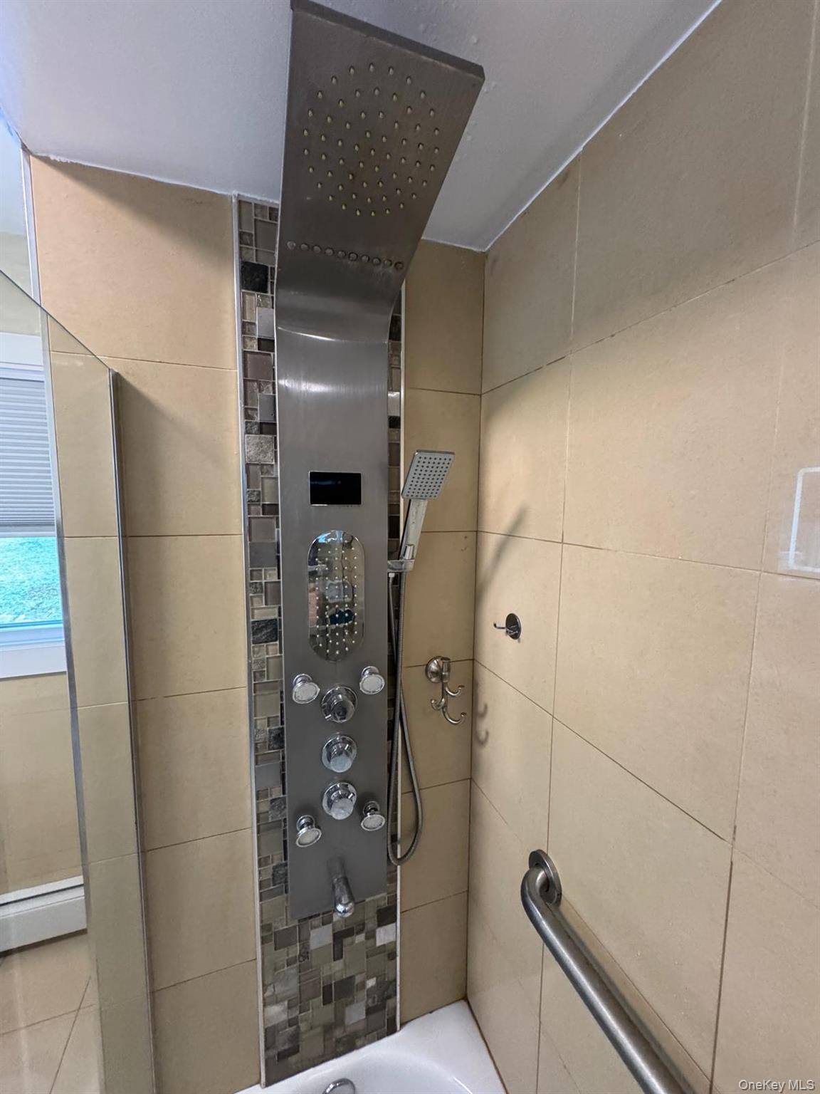 Single Family Hillside Rockland County, NY 10901, MLS-907269-5