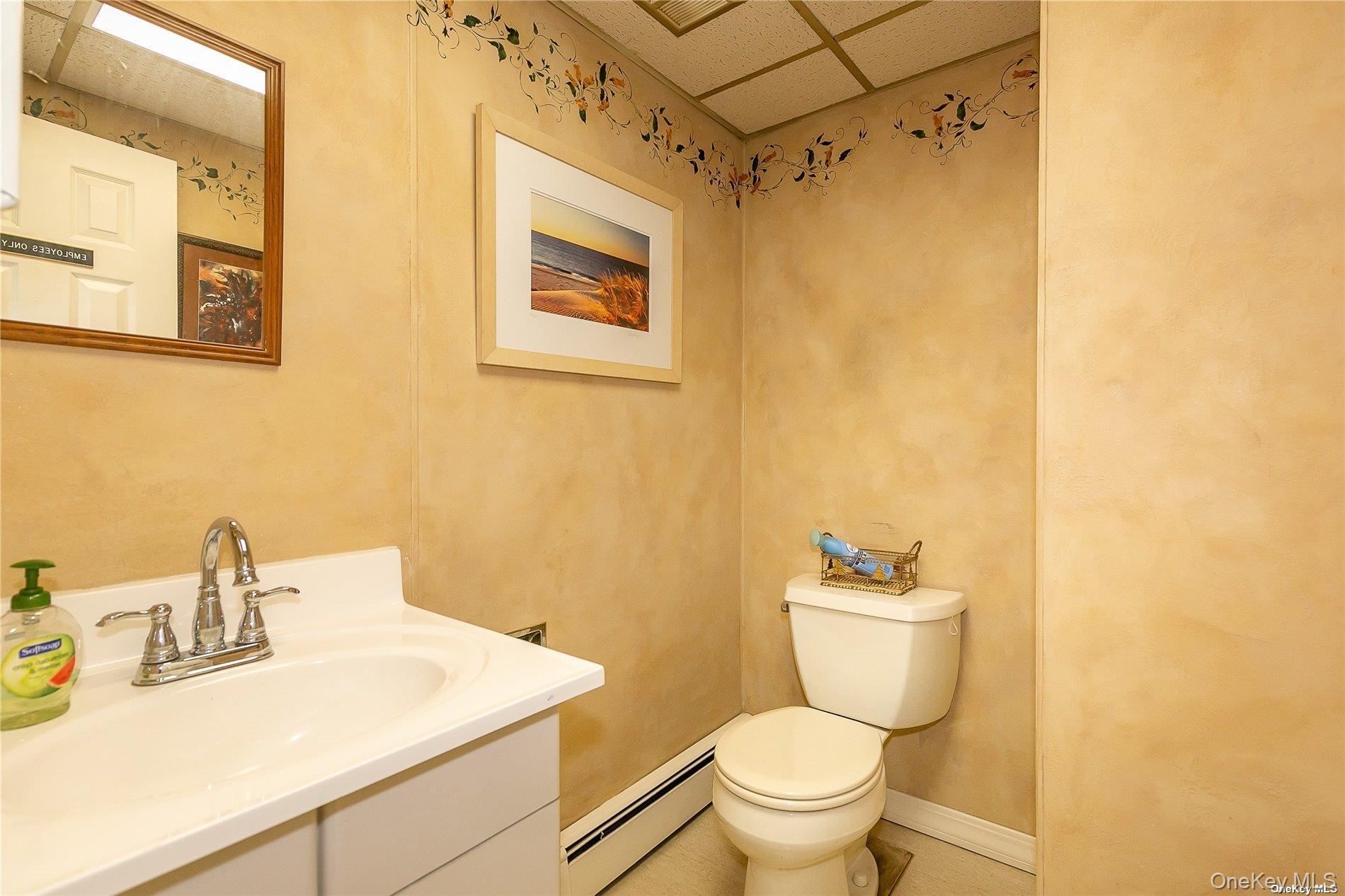 Single Family Main  Nassau County, NY 11771, MLS-907283-16