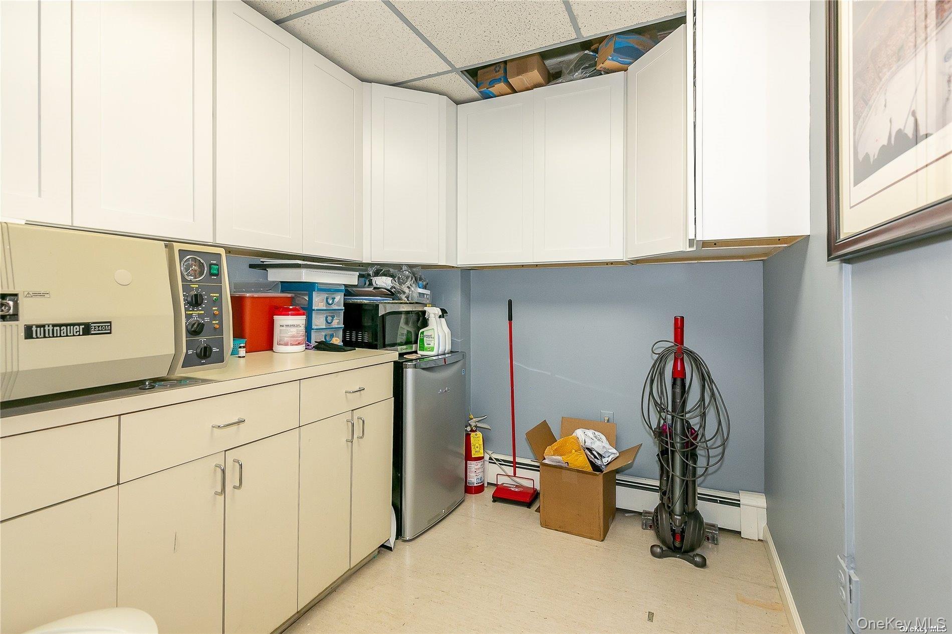 Single Family Main  Nassau County, NY 11771, MLS-907283-17