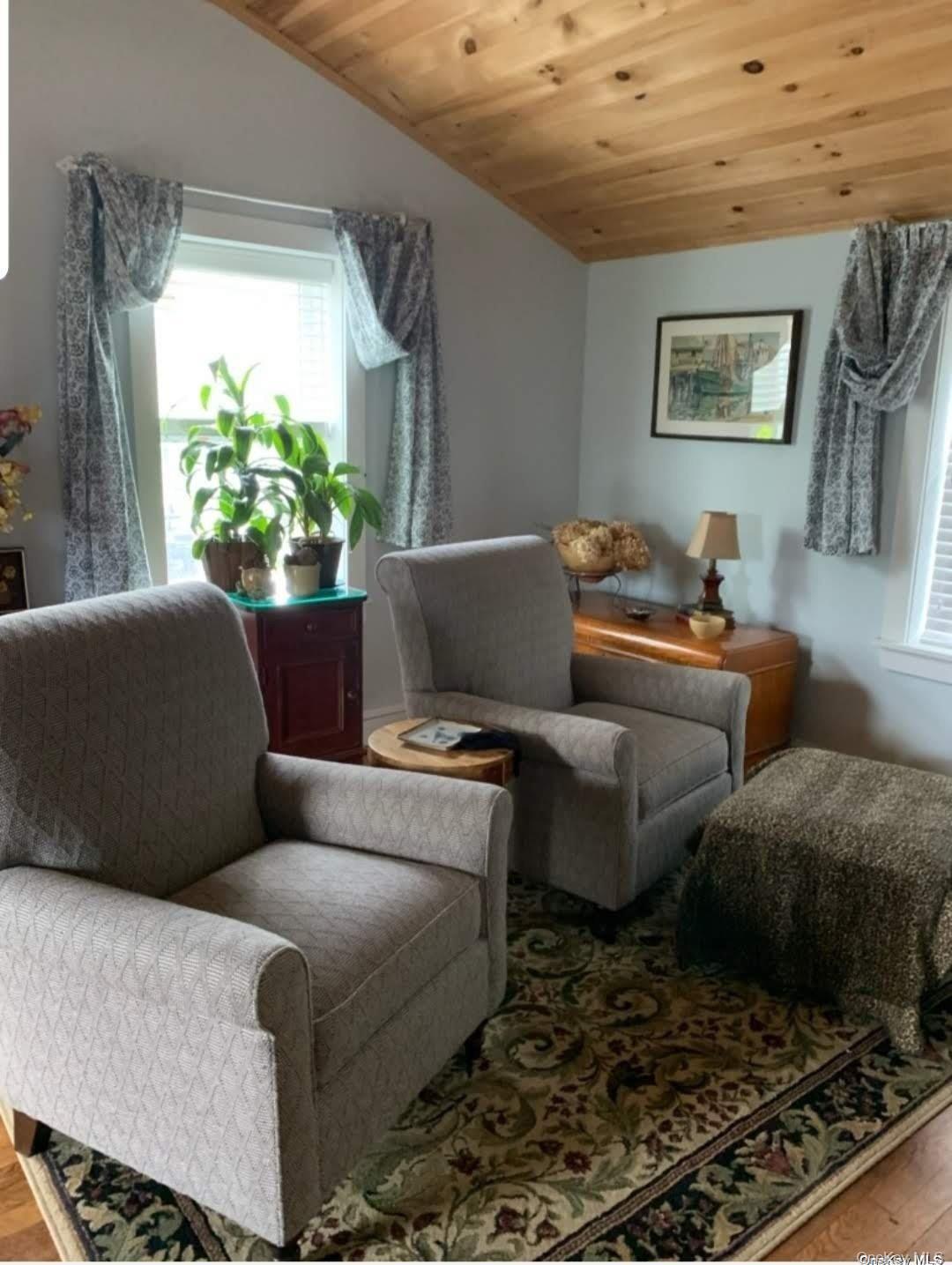 Single Family Main  Nassau County, NY 11771, MLS-907283-24