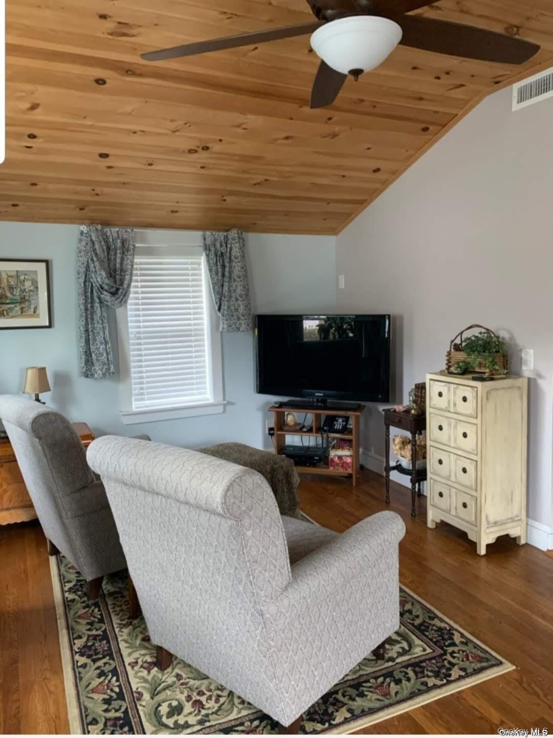 Single Family Main  Nassau County, NY 11771, MLS-907283-25