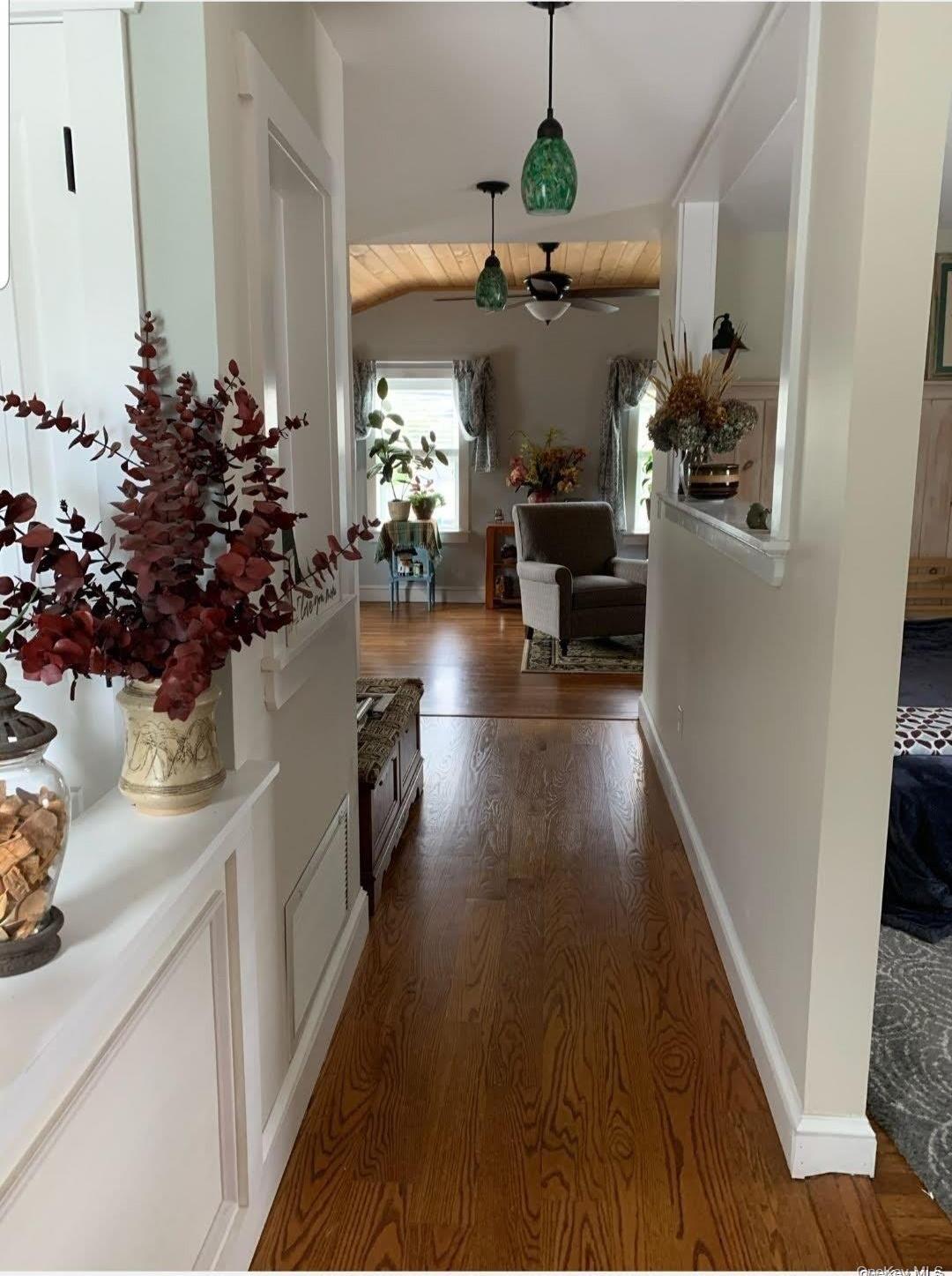 Single Family Main  Nassau County, NY 11771, MLS-907283-28