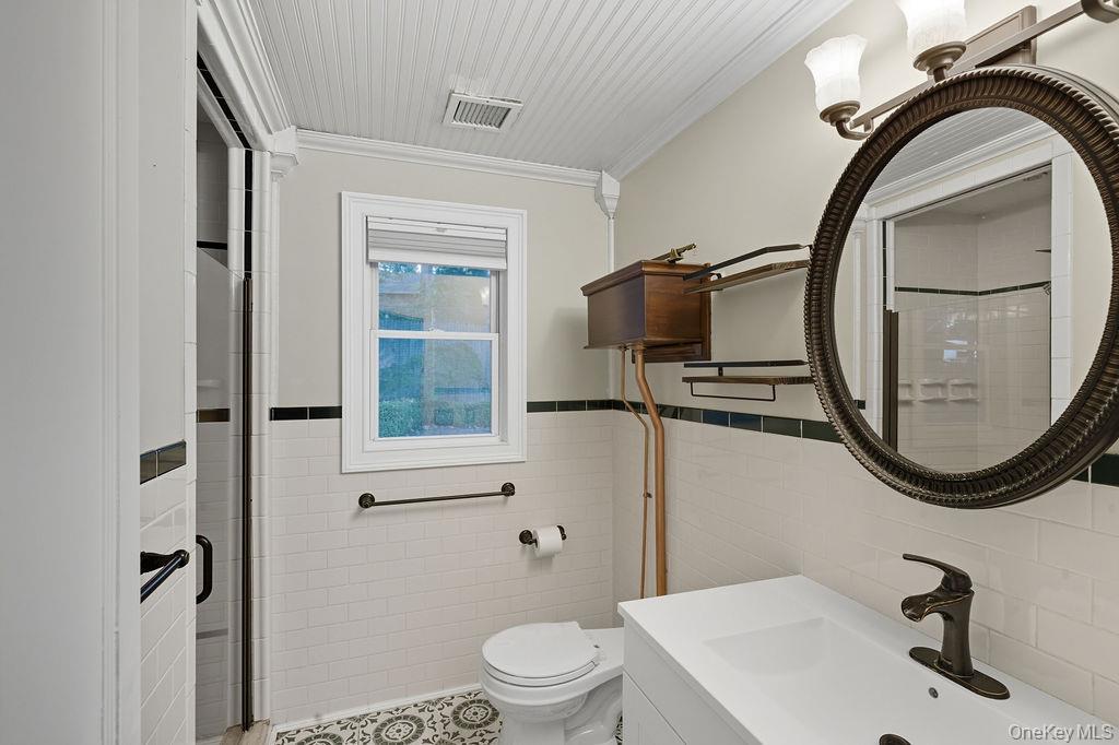 Single Family Lakeside  Suffolk County, NY 11961, MLS-907298-10