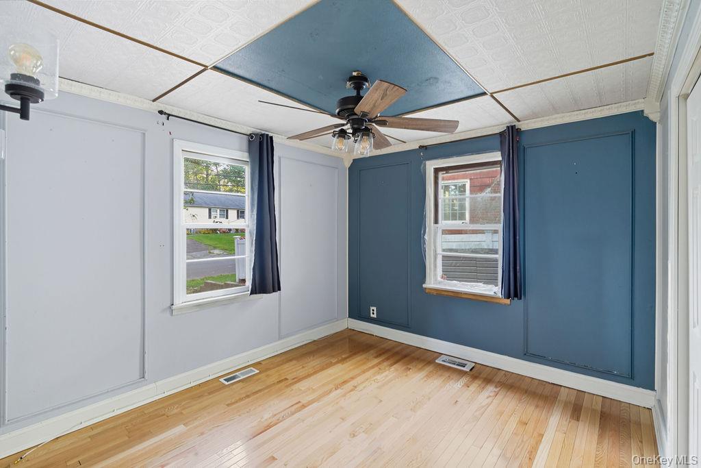 Single Family Lakeside  Suffolk County, NY 11961, MLS-907298-15