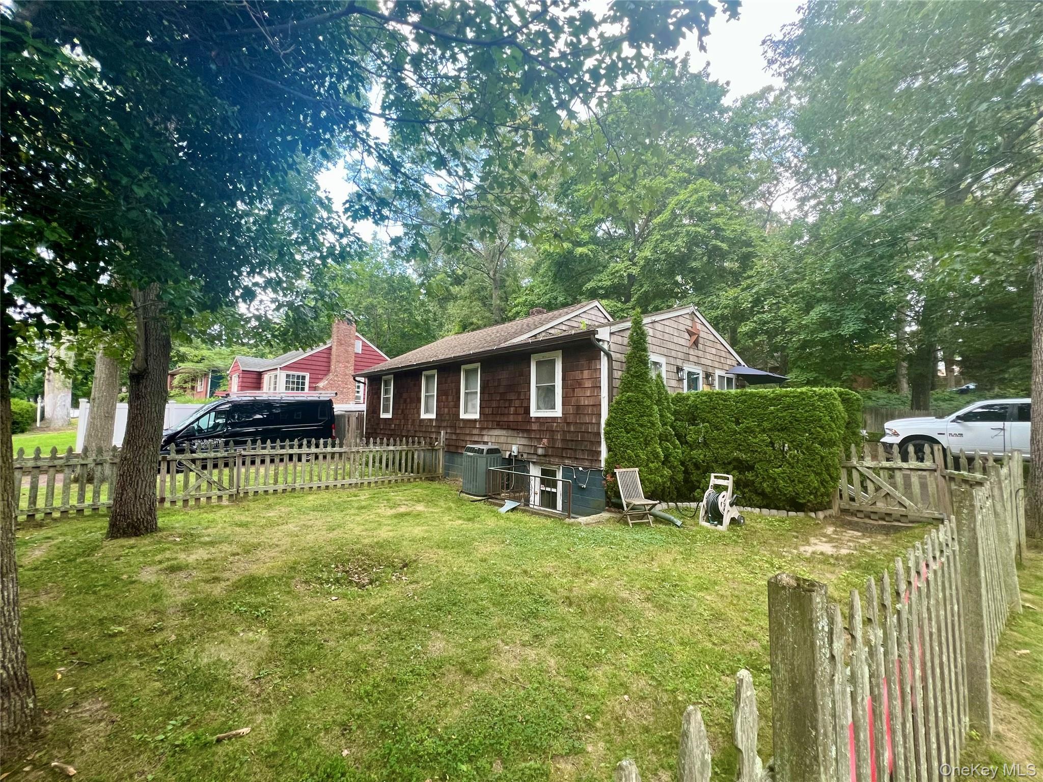 Single Family Lakeside  Suffolk County, NY 11961, MLS-907298-2