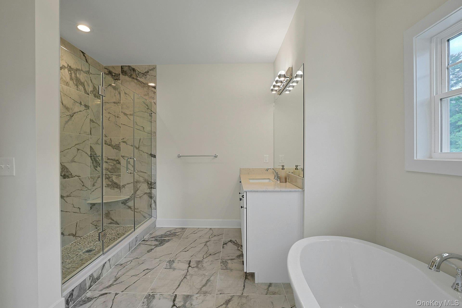 Single Family Mcdonald Orange County, NY 12553, MLS-907314-21