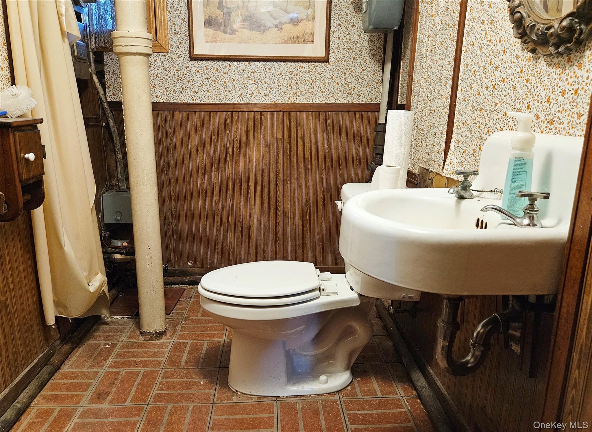 Single Family 77 Queens, NY 11385, MLS-907377-16