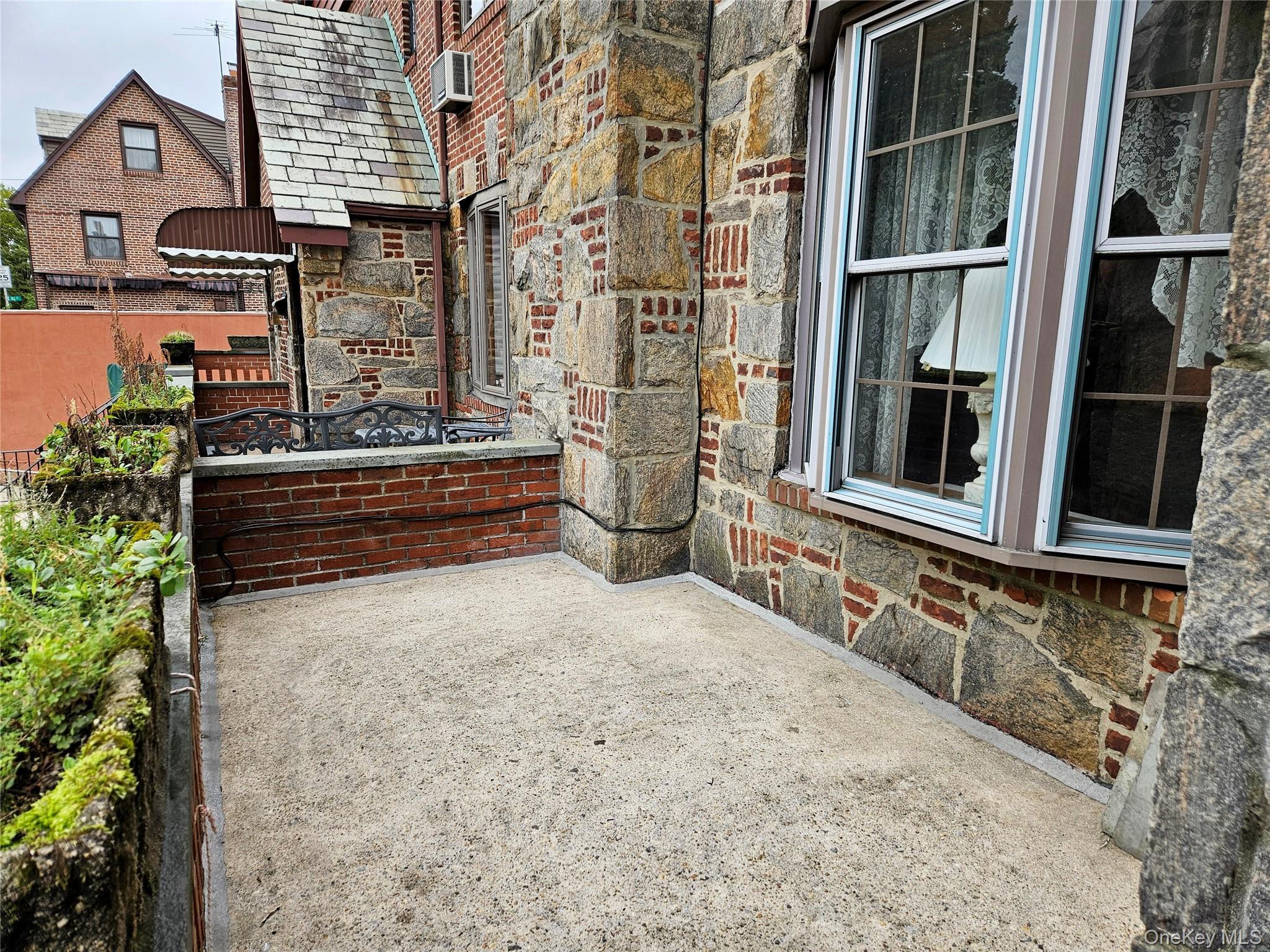 Single Family 77 Queens, NY 11385, MLS-907377-2