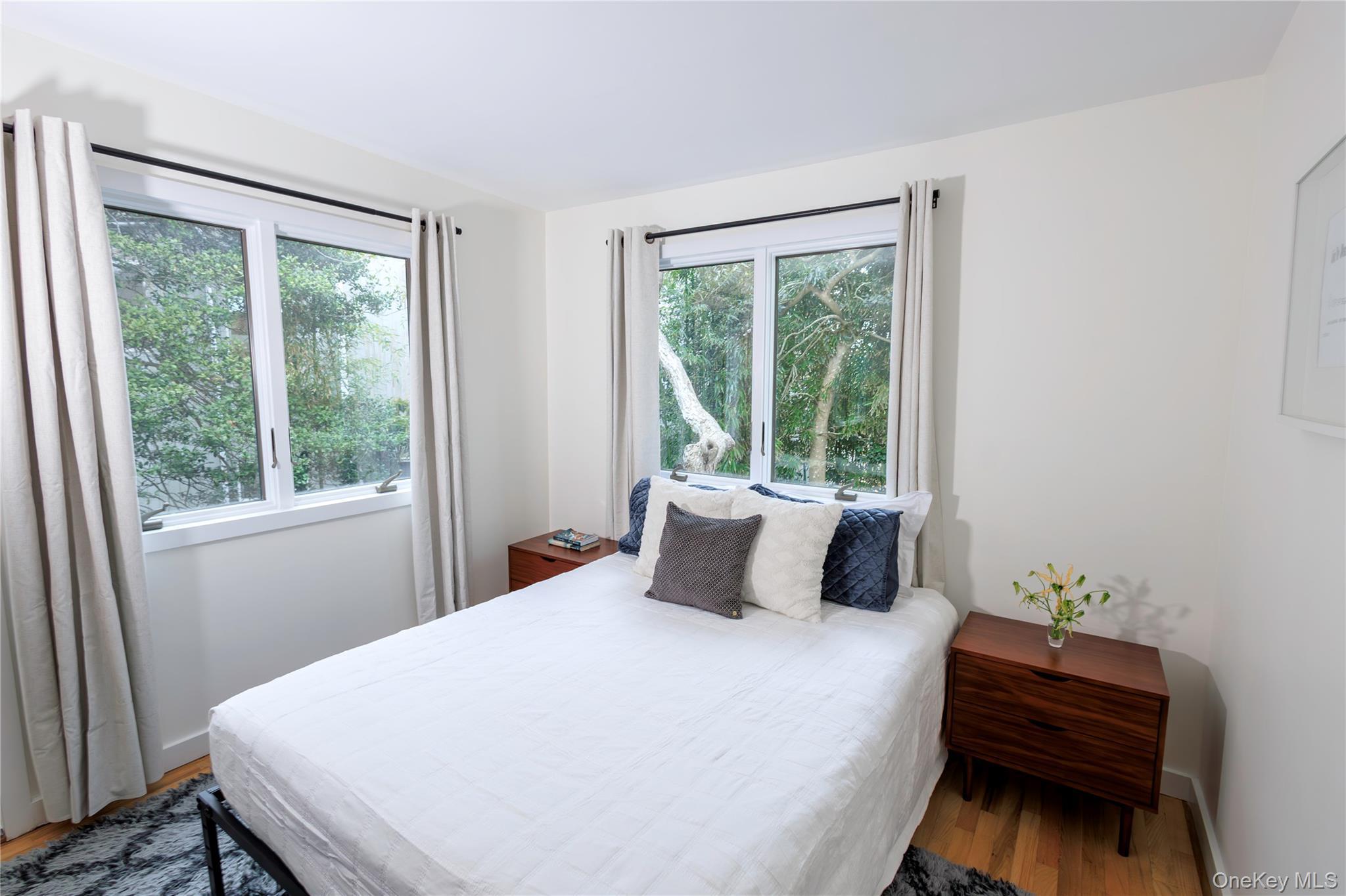 Single Family Bay Suffolk County, NY 11782, MLS-907379-12