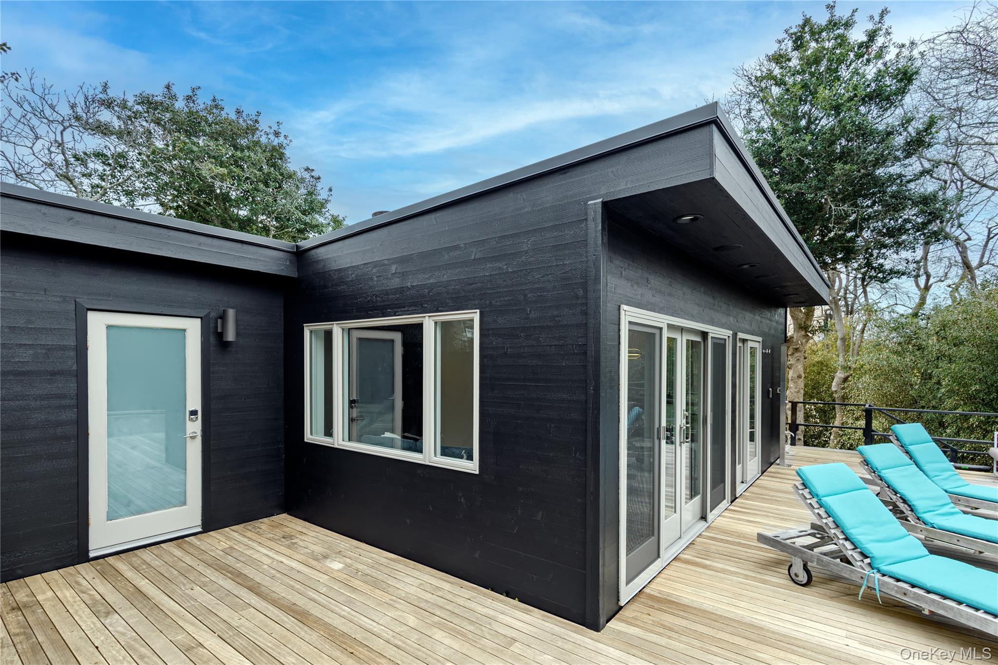 Single Family Bay Suffolk County, NY 11782, MLS-907379-2