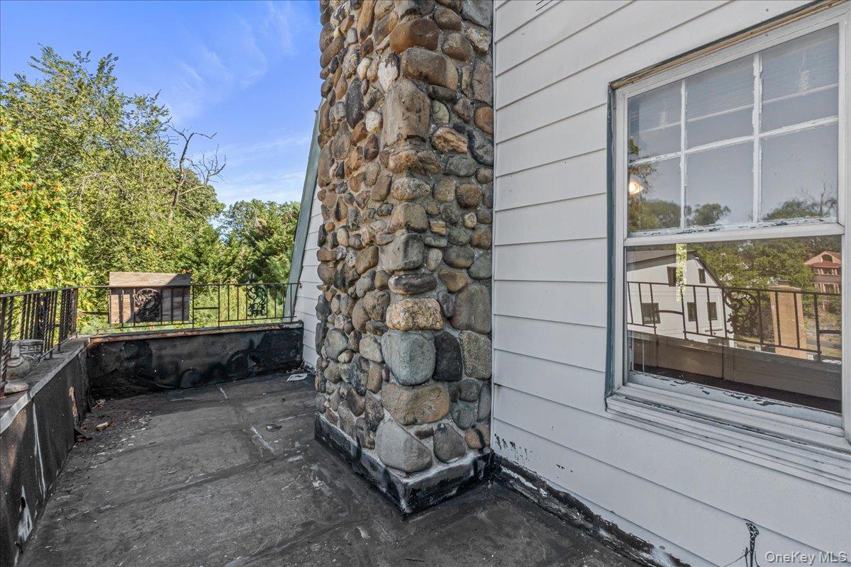 Single Family Grand Central Queens, NY 11432, MLS-907387-21