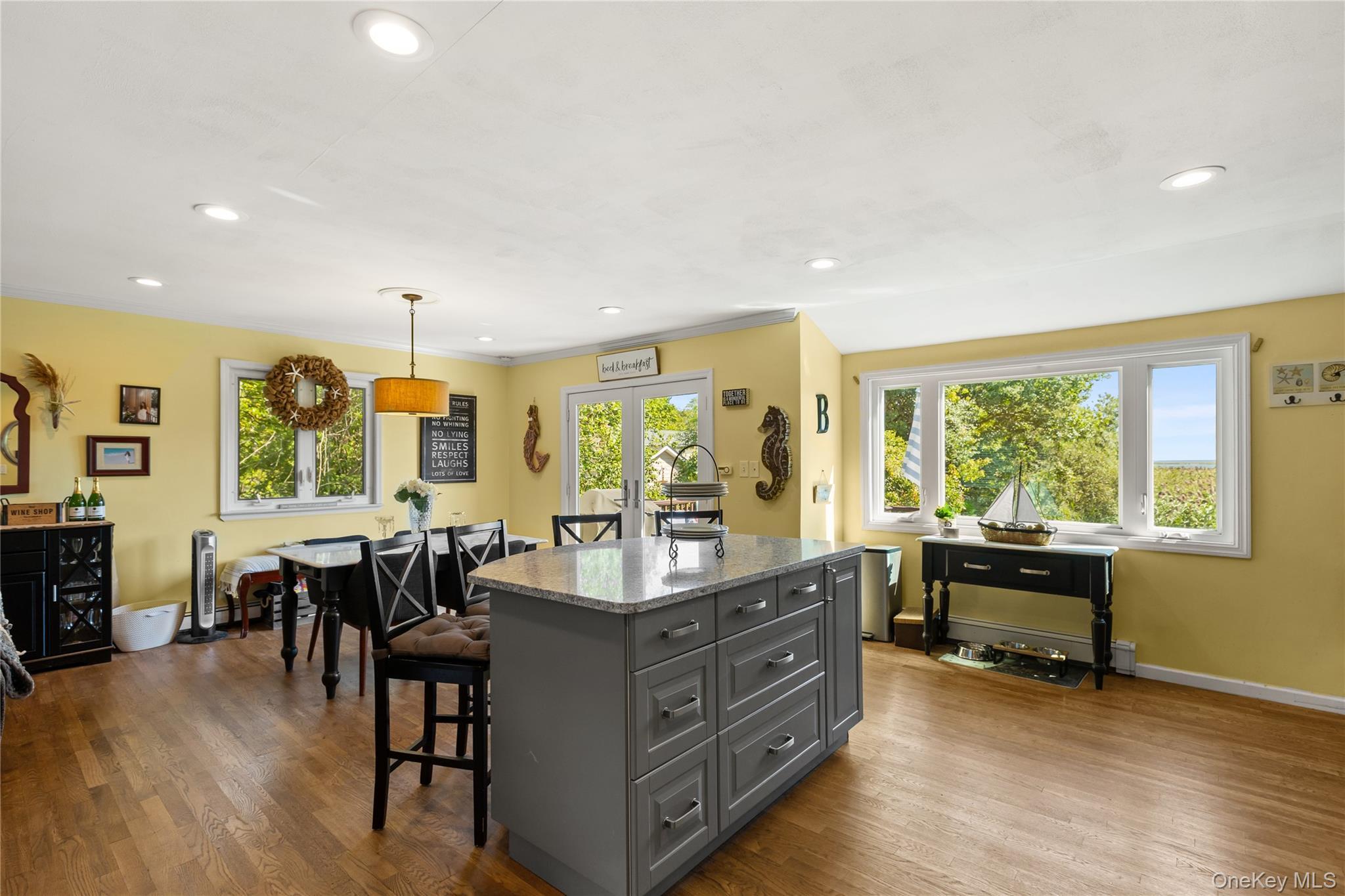 Single Family Cross Suffolk County, NY 11769, MLS-907393-2