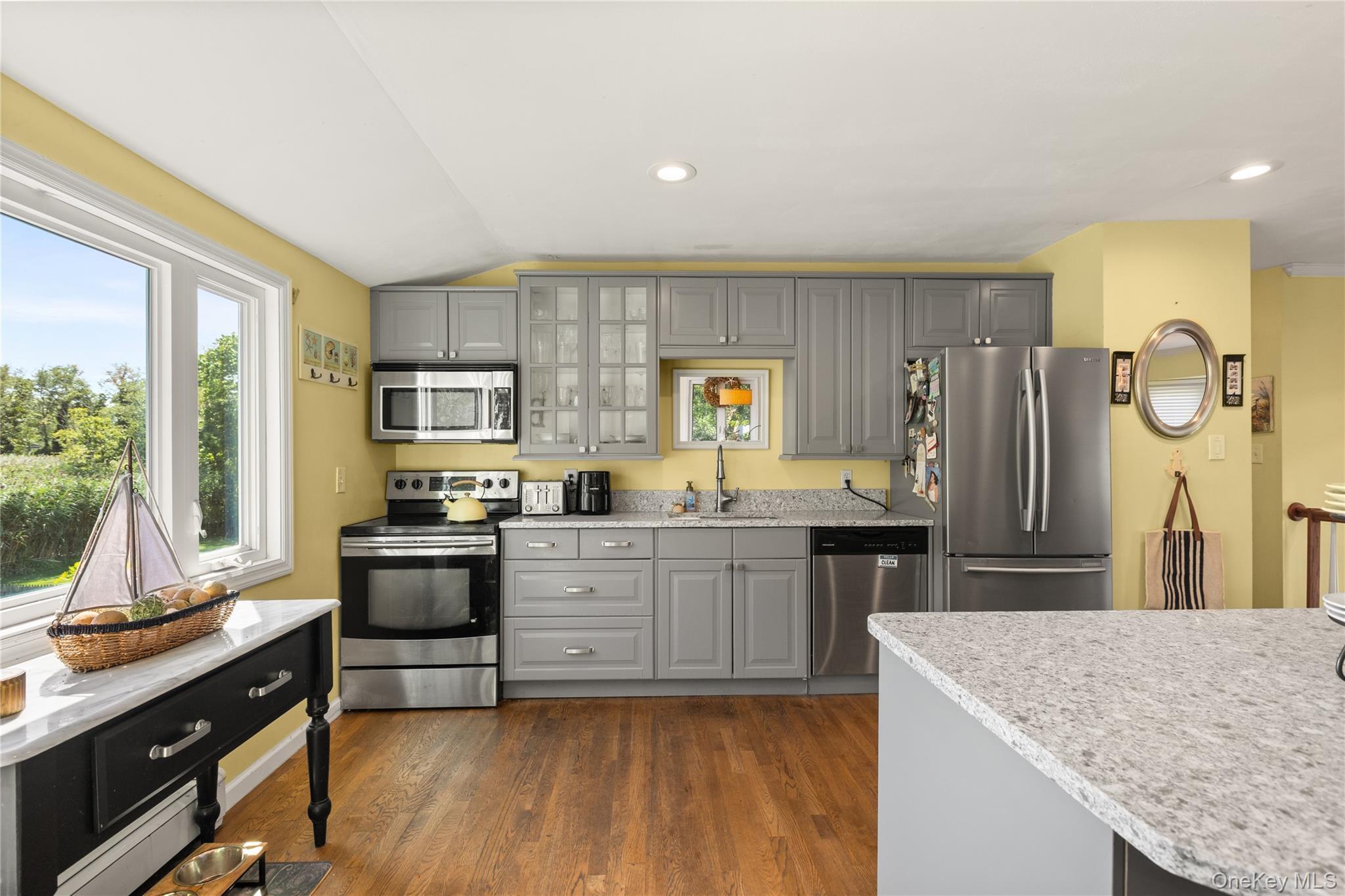 Single Family Cross Suffolk County, NY 11769, MLS-907393-3