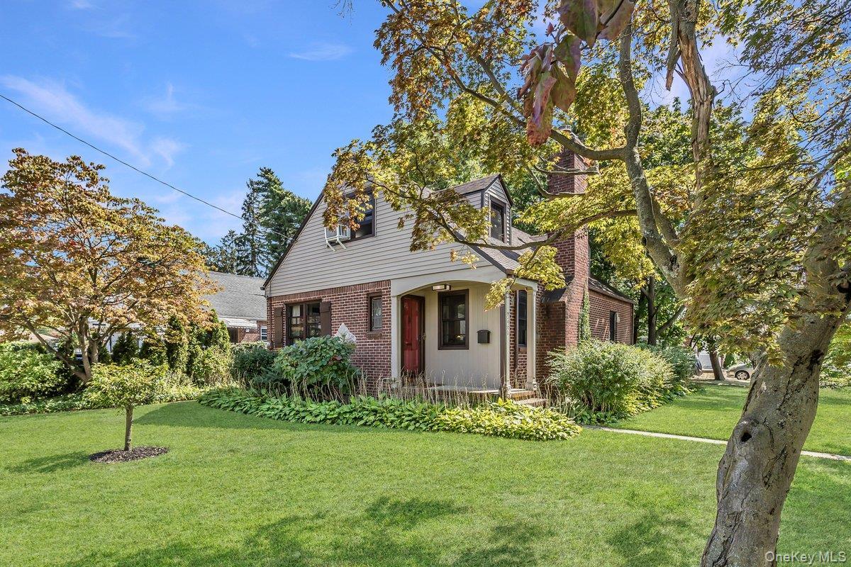 Single Family Harrison  Nassau County, NY 11552, MLS-907406-2