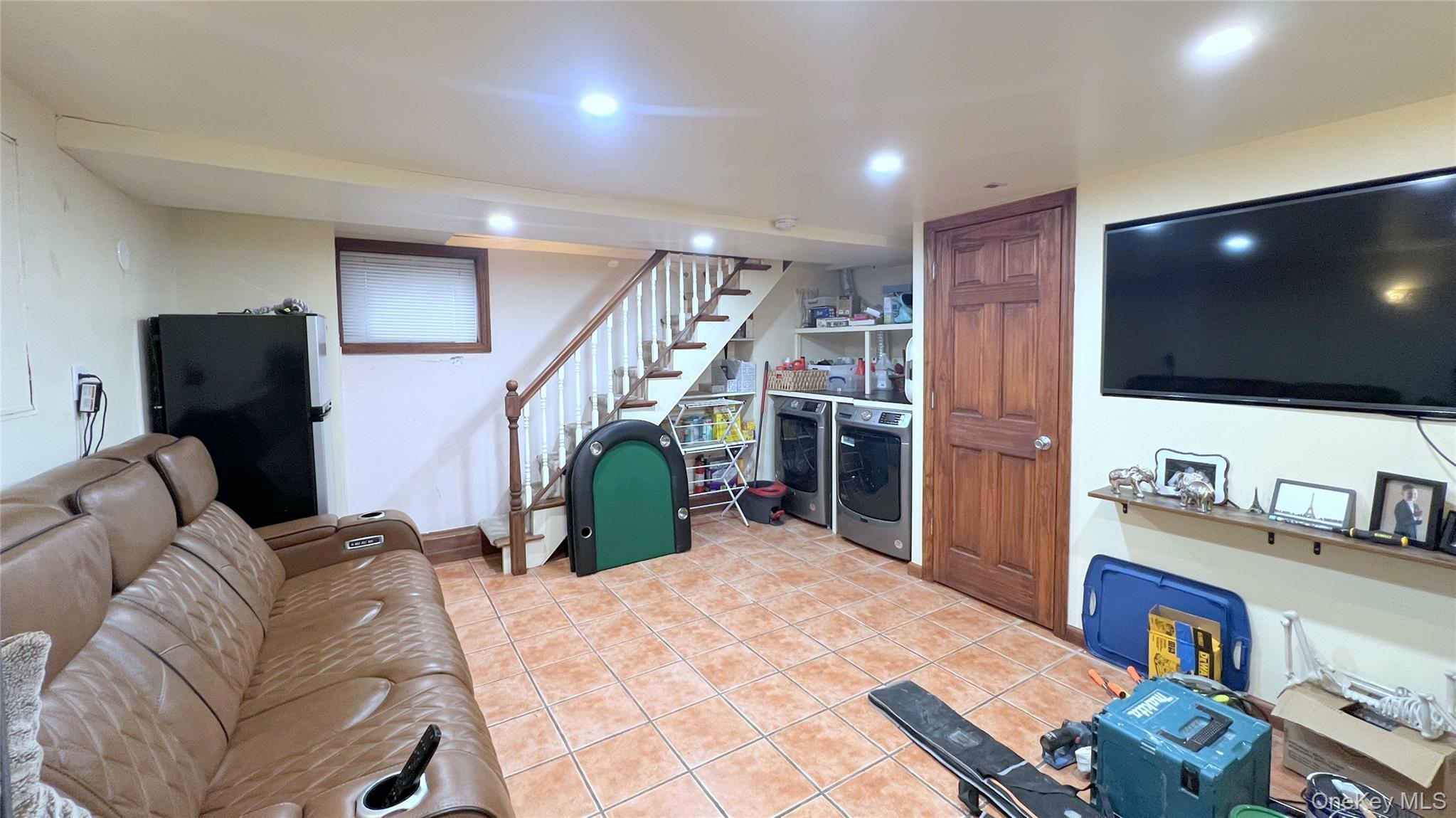 Single Family 52nd Queens, NY 11378, MLS-907447-14