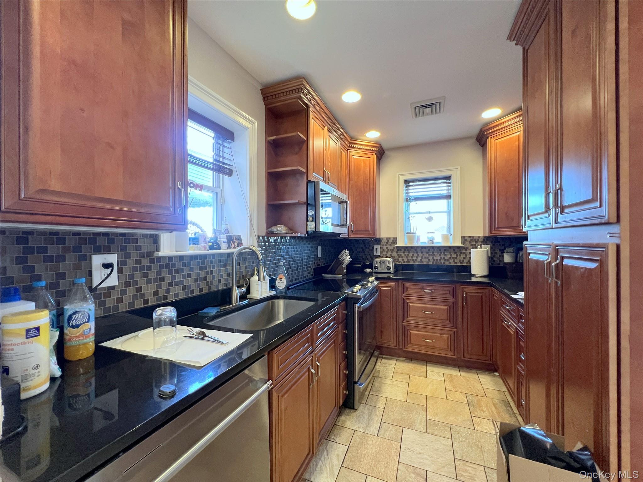 Single Family 52nd Queens, NY 11378, MLS-907447-5