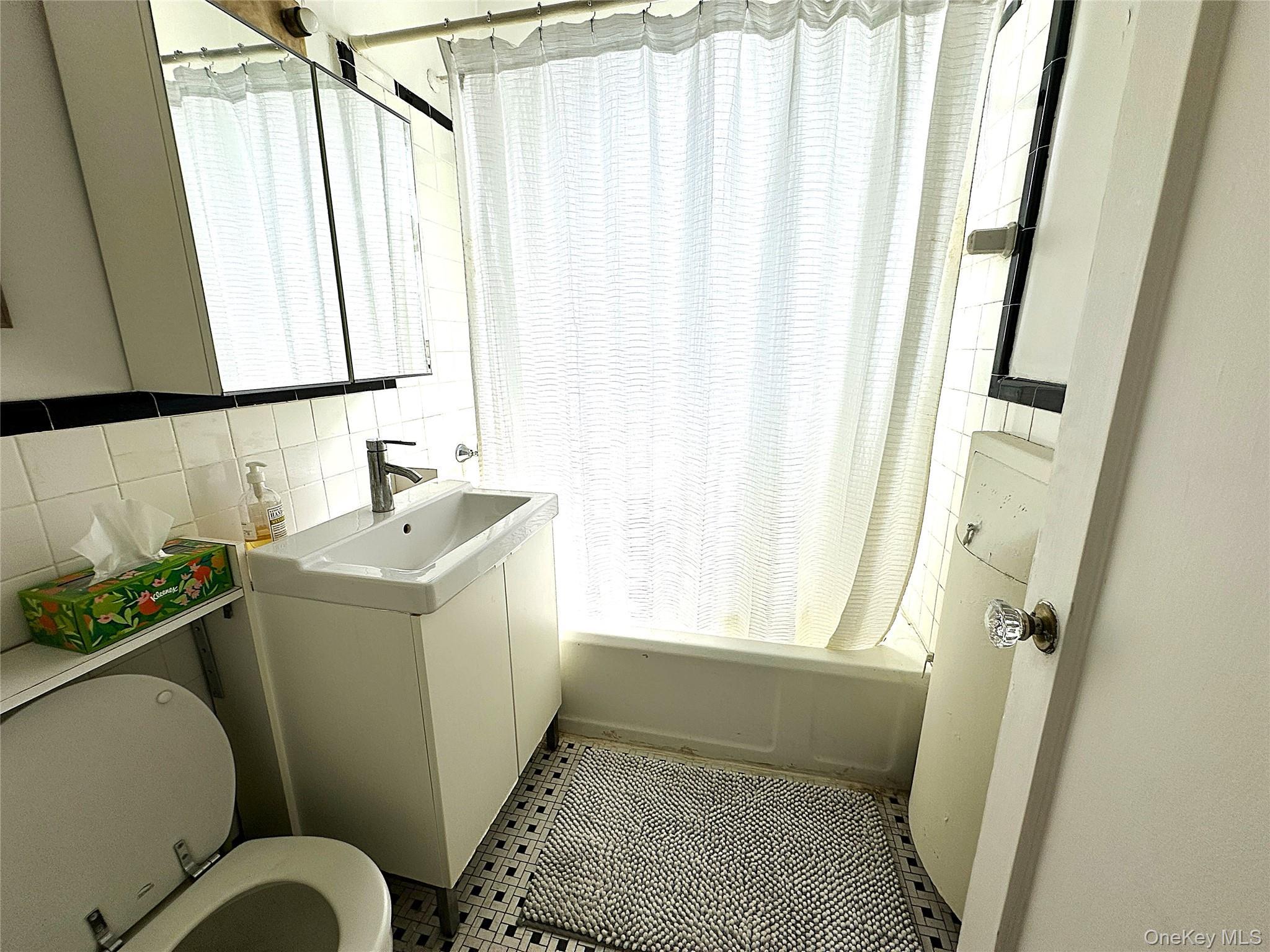 Coop 113th  Queens, NY 11375, MLS-907451-17