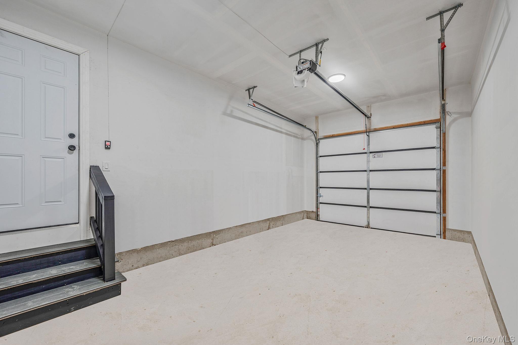 Single Family Lakeview  Suffolk County, NY 11953, MLS-907486-30