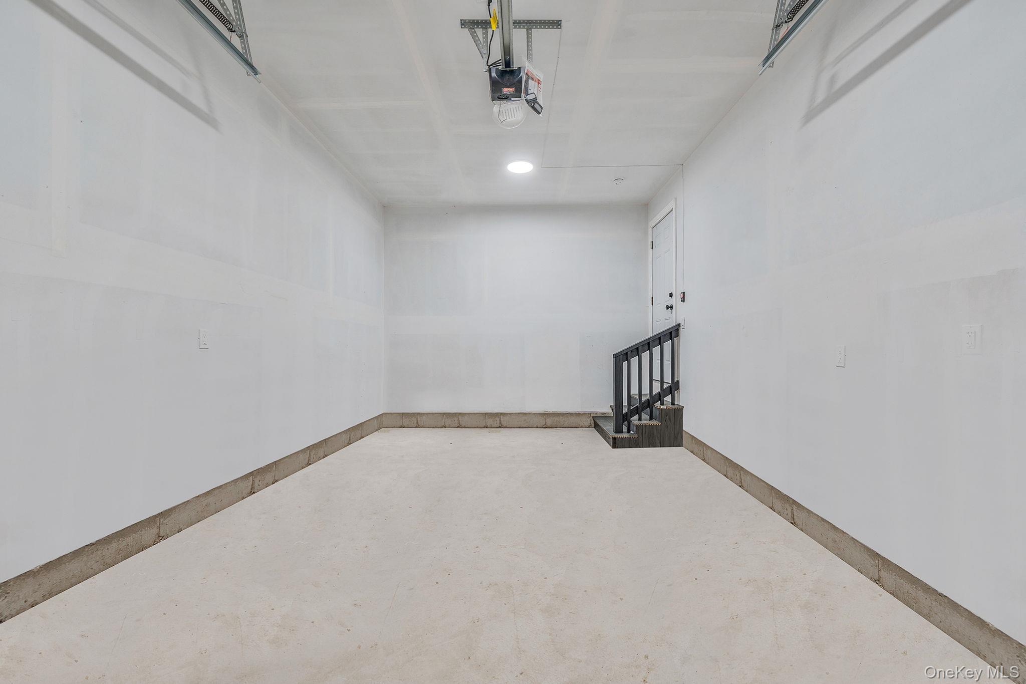 Single Family Lakeview  Suffolk County, NY 11953, MLS-907486-31