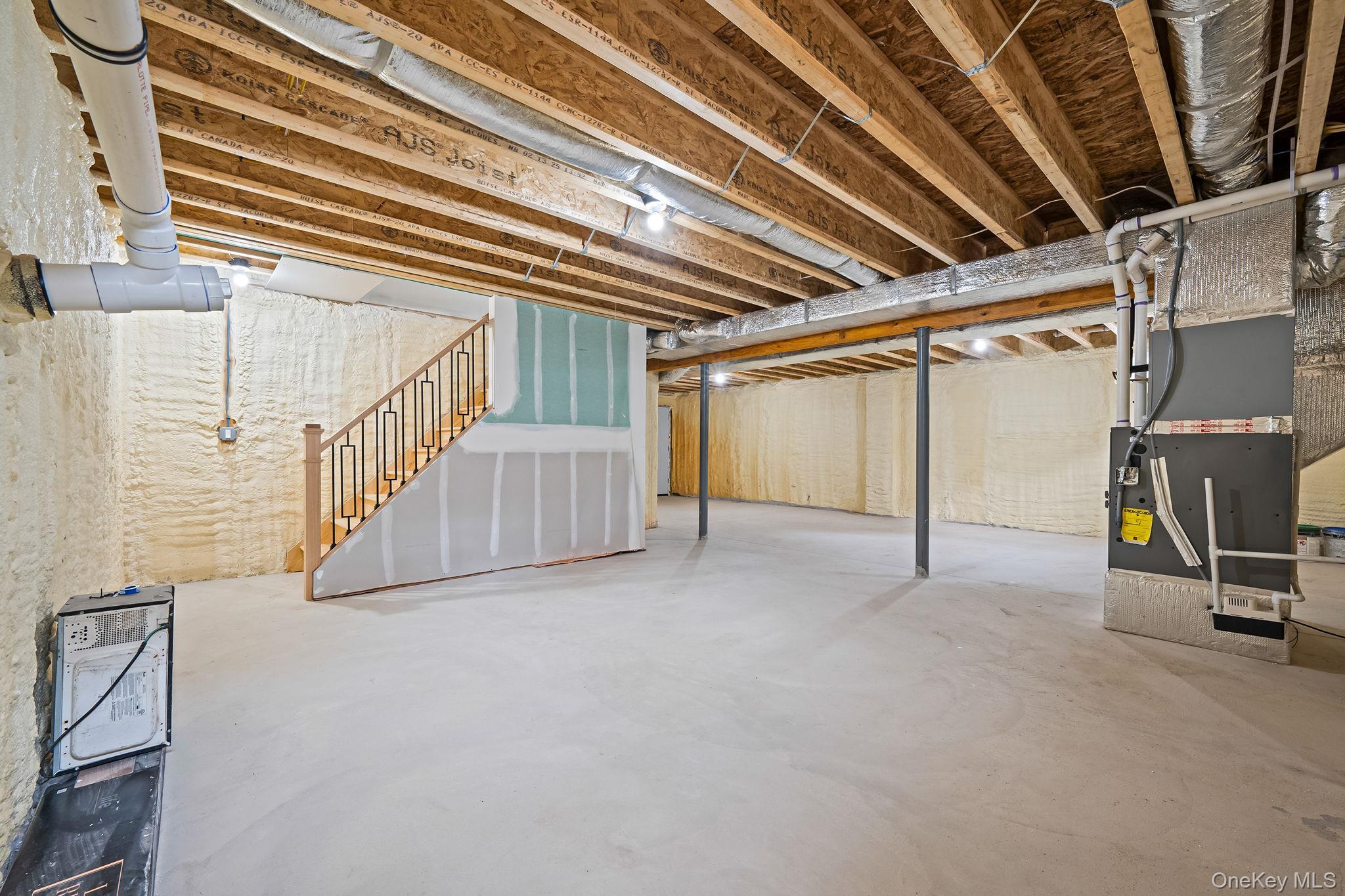 Single Family Lakeview  Suffolk County, NY 11953, MLS-907486-32