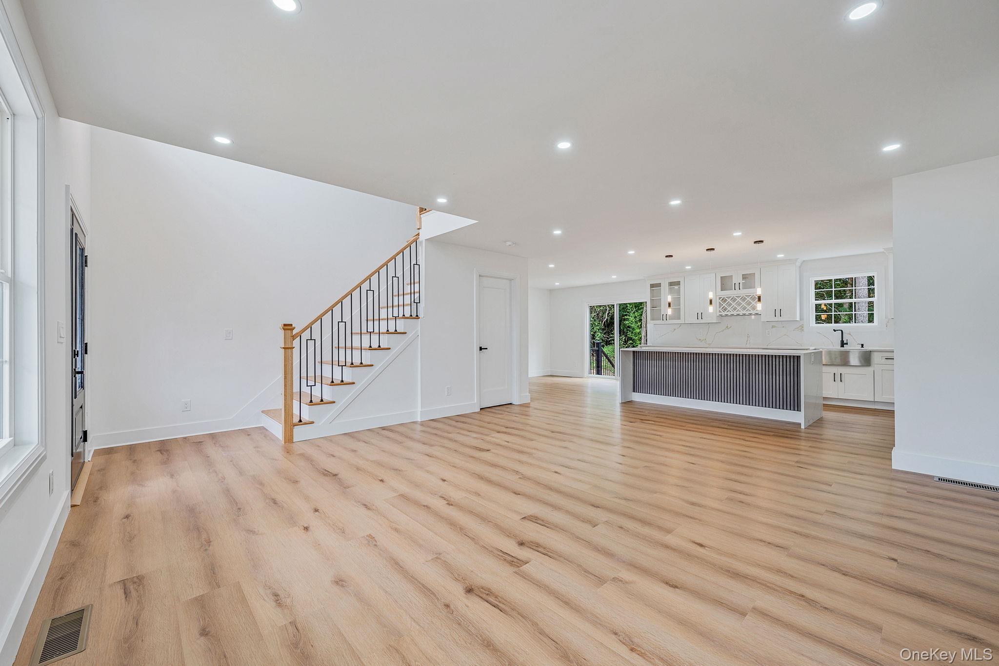 Single Family Lakeview  Suffolk County, NY 11953, MLS-907486-5