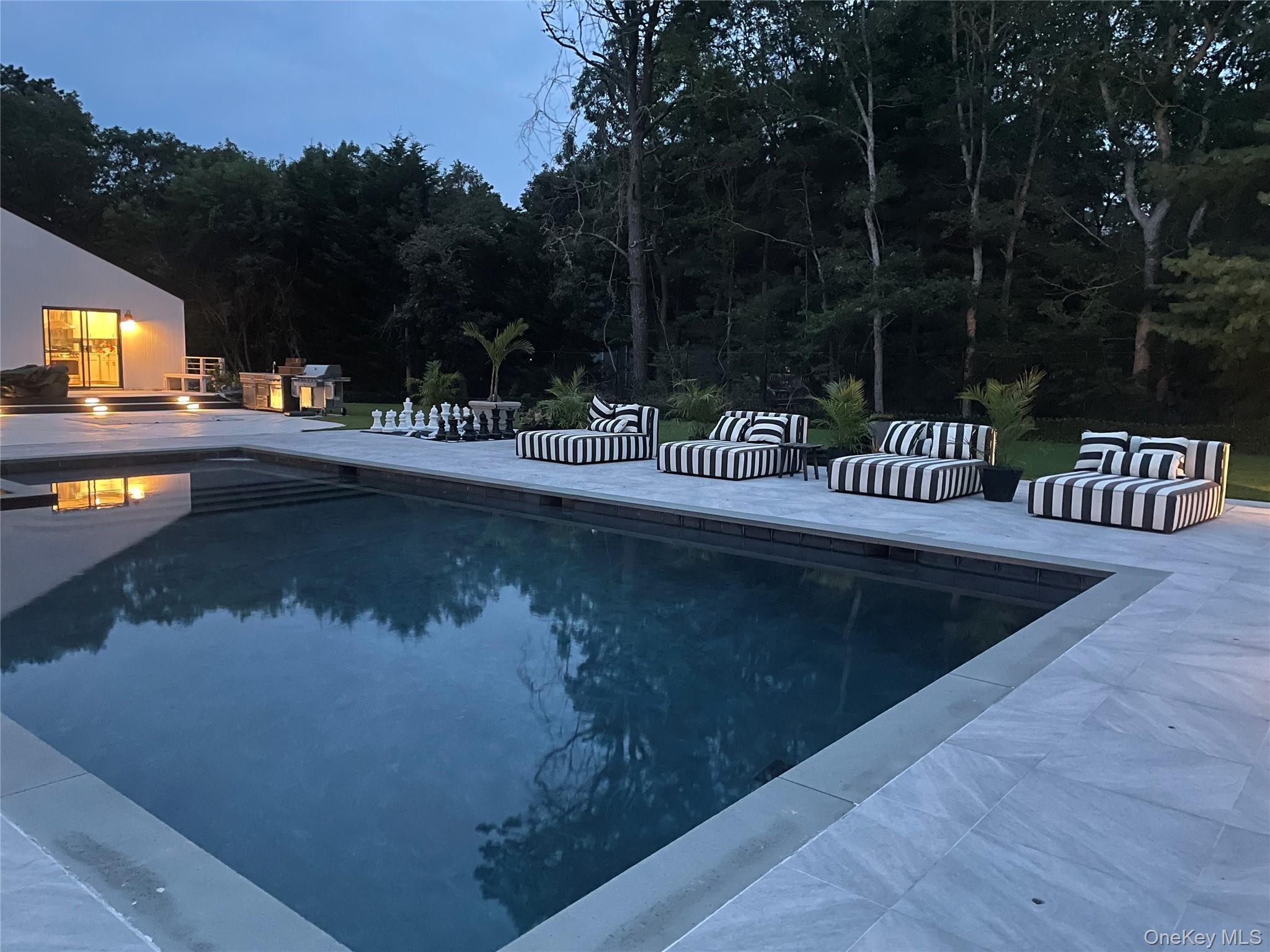 Single Family Blue Jay Way Suffolk County, NY 11937, MLS-907494-3