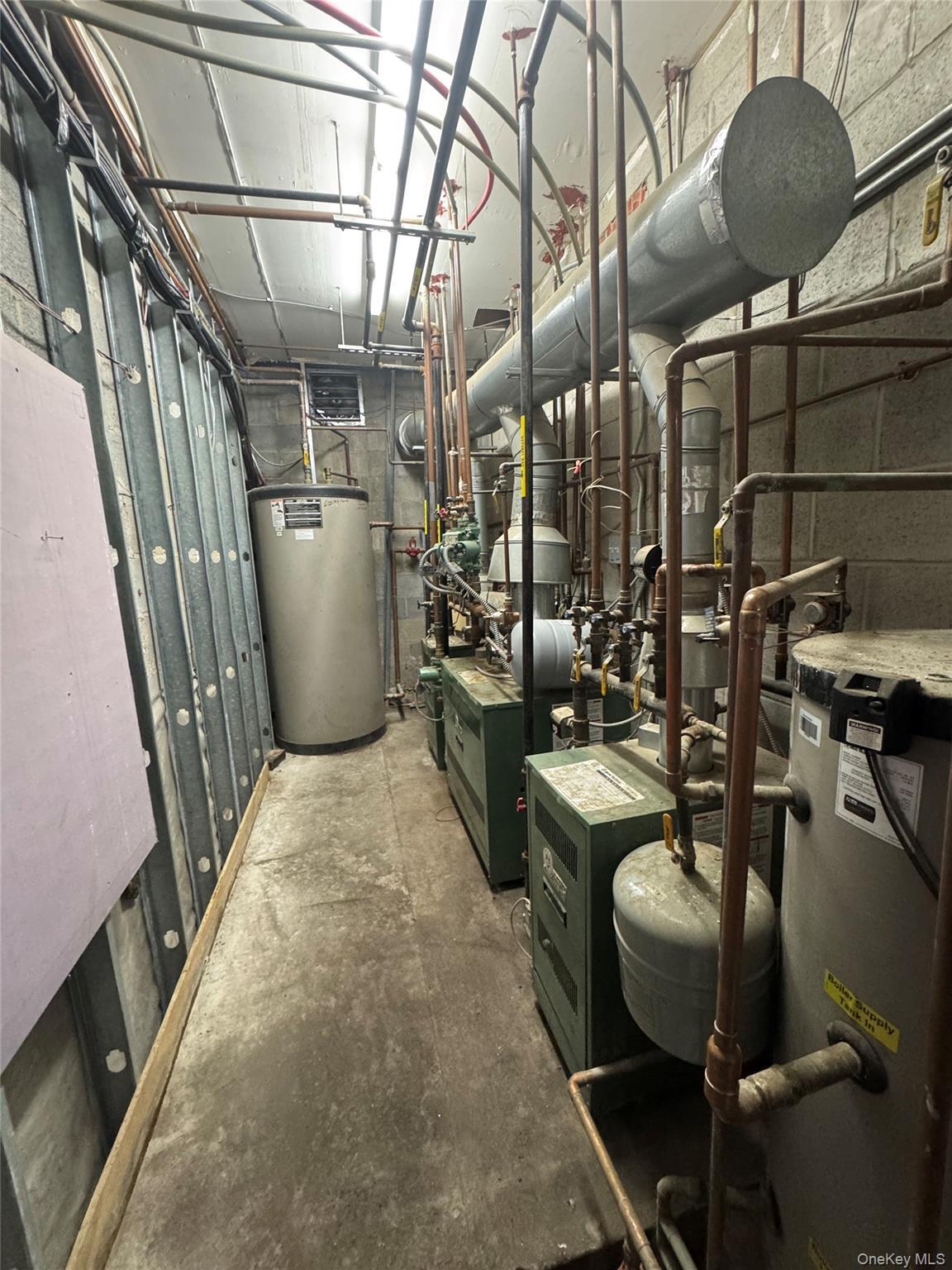 Commercial Sale City Island  Bronx, NY 10464, MLS-907496-29